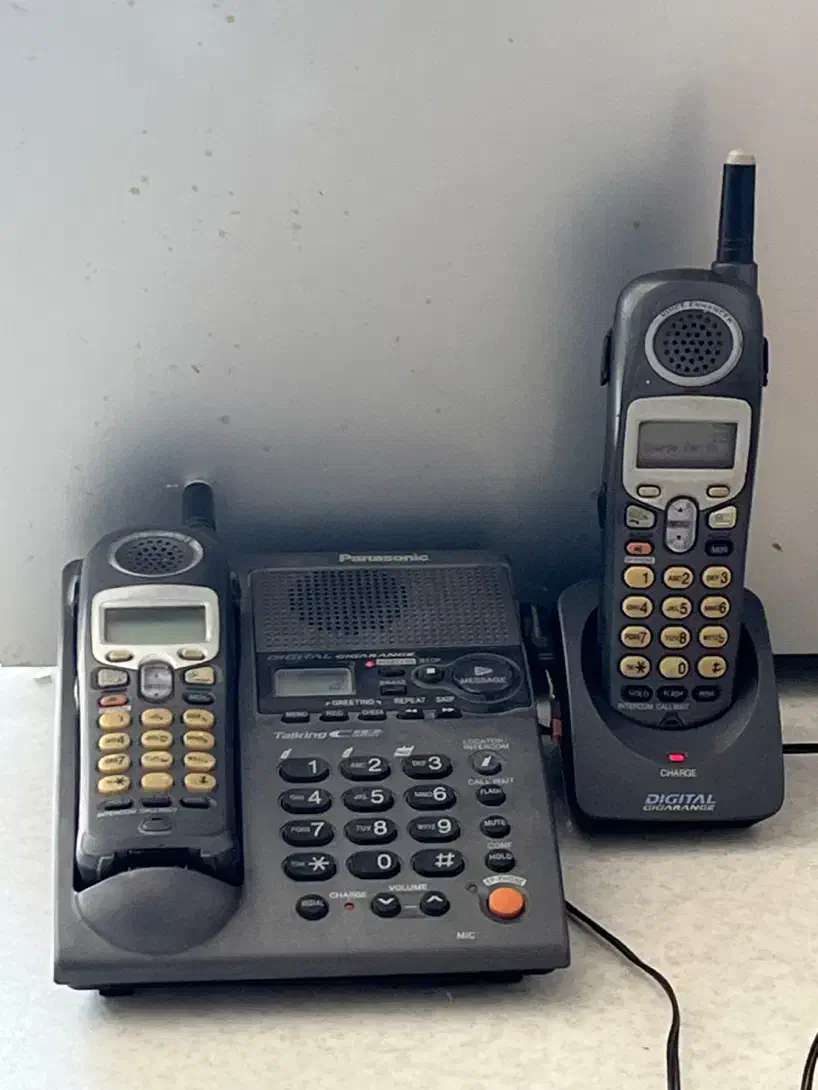 تلفن پاناسونیک|تلفن رومیزی|پردیس, فاز ۱|دیوار