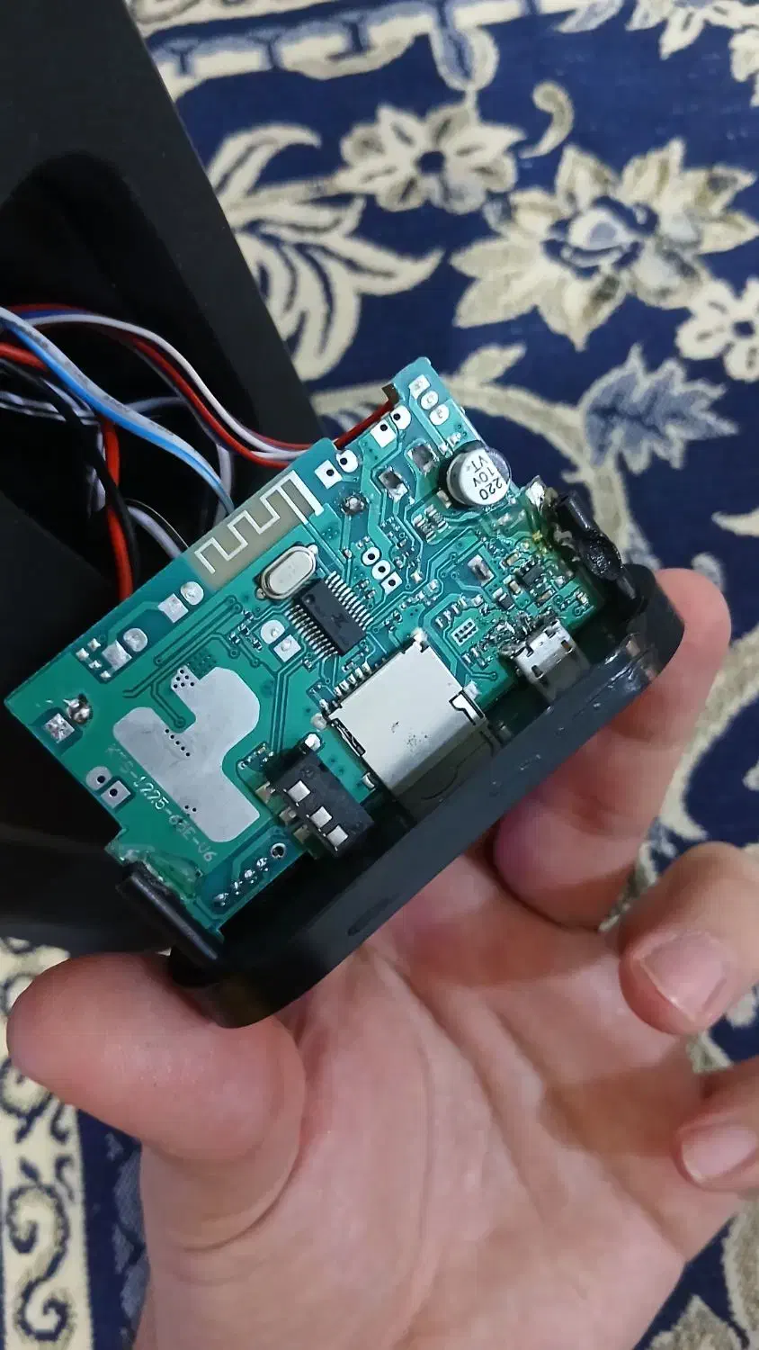 اسپیکر نیاز به تعمیر|پخش‌کننده همراه|کرج, پیشاهنگی|دیوار