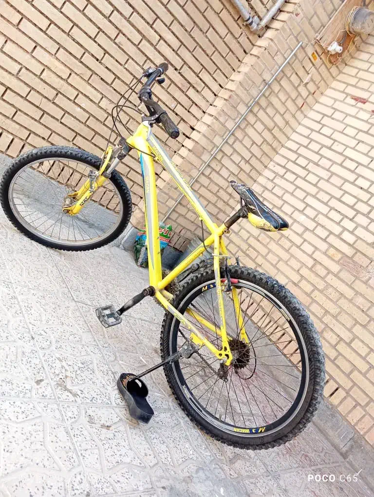 دوچرخه از برنده ماکان تمیز و نو فقط5میلیون|دوچرخه، اسکیت، اسکوتر|یاسوج, |دیوار