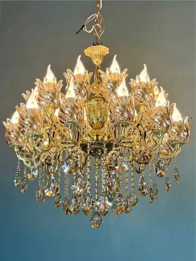 لوستر برنزی بیسـ‌ـت شعله /تعویض لوستر کهنه با نو|لوستر و چراغ آویز|تهران, نعمت‌آباد|دیوار