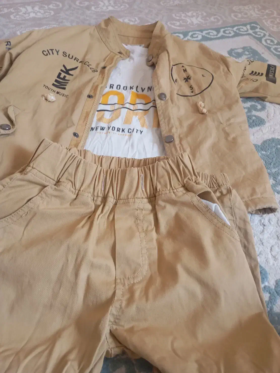 لباس پسرانه در حد نو|کفش و لباس بچه|ری, شهادت|دیوار