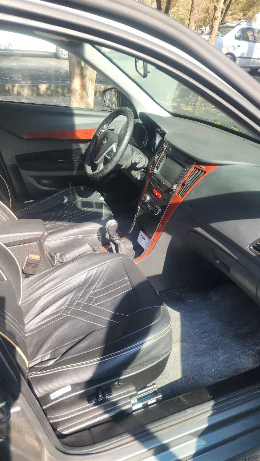 دنا پلاس ۵دنده معمولی|خودرو سواری و وانت|اصفهان, ملک‌شهر|دیوار