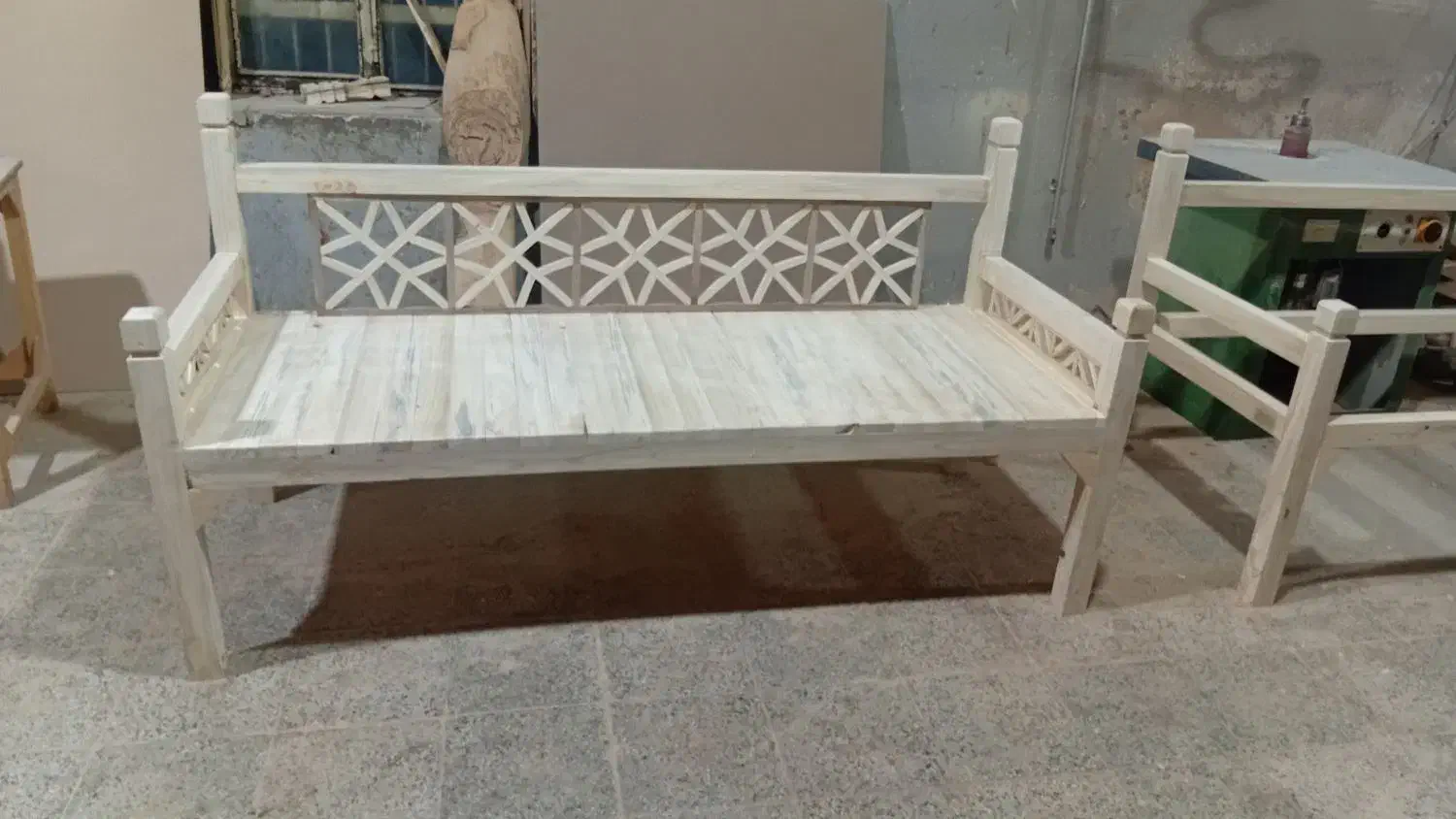 تخت|مبلمان خانگی و میز عسلی|شاهرود, |دیوار