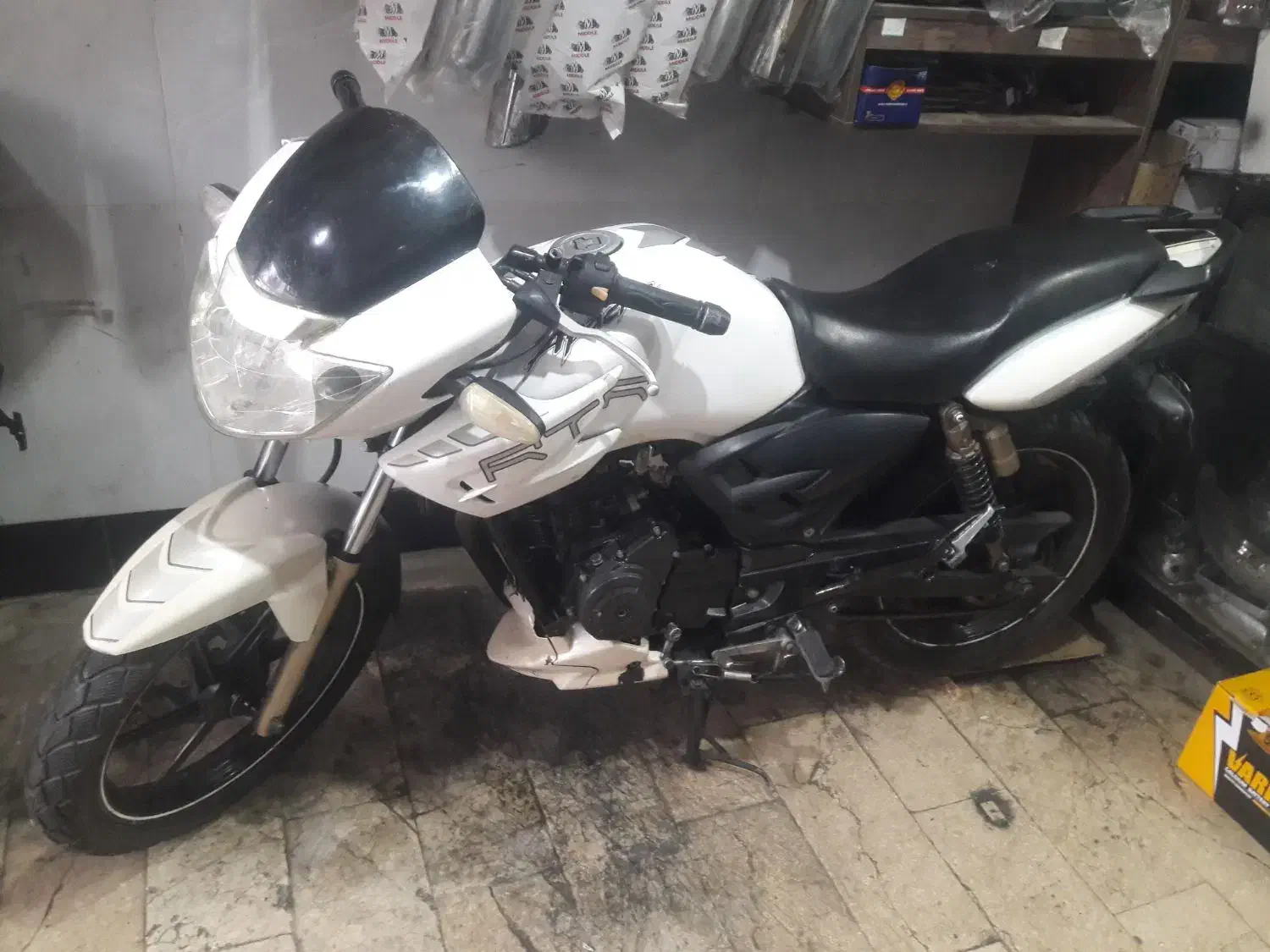 موتور ااپاچی مدل ۹۰ سالم|موتورسیکلت|مشهد, رده|دیوار