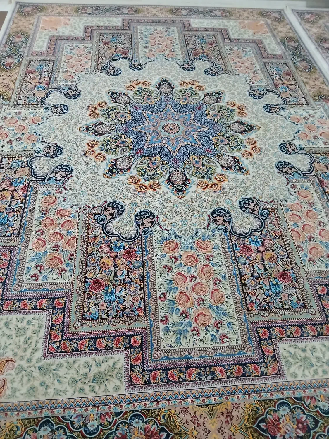 فرش ۹ متری یک جفت|فرش|نظرآباد, رسالت|دیوار