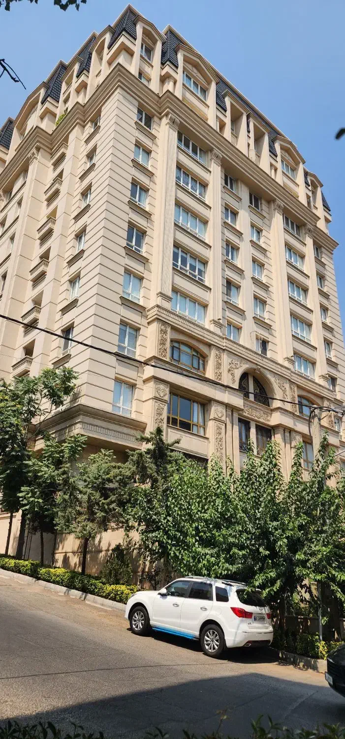 پارک قیطریه ۳۵۰ متر تکواحدی ۴ خواب مستر تراس بزرگ|اجارهٔ آپارتمان|تهران, قیطریه|دیوار