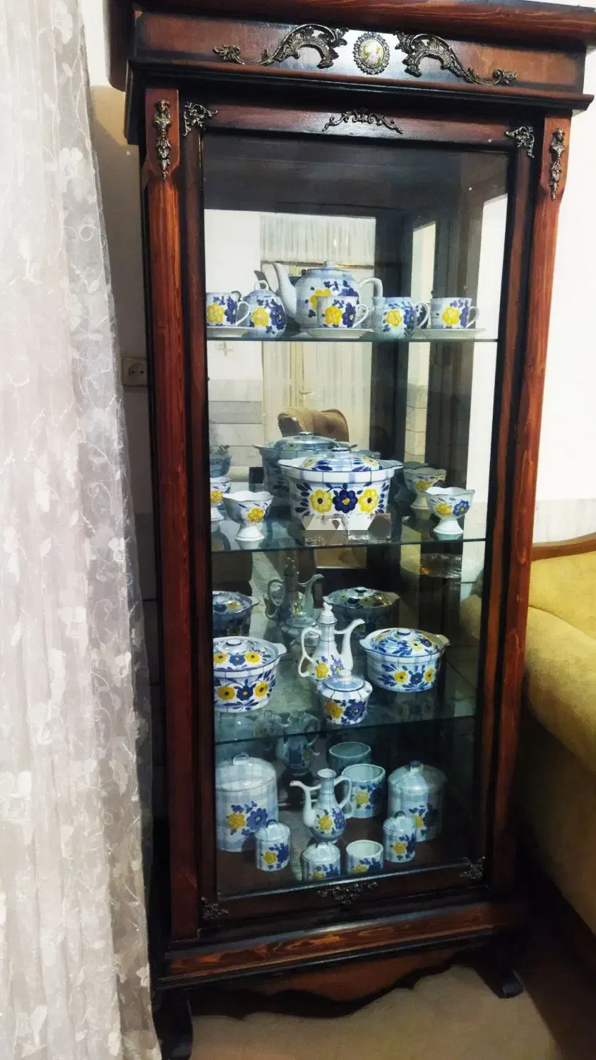 گنجه|بوفه، ویترین، کنسول|قائن, |دیوار