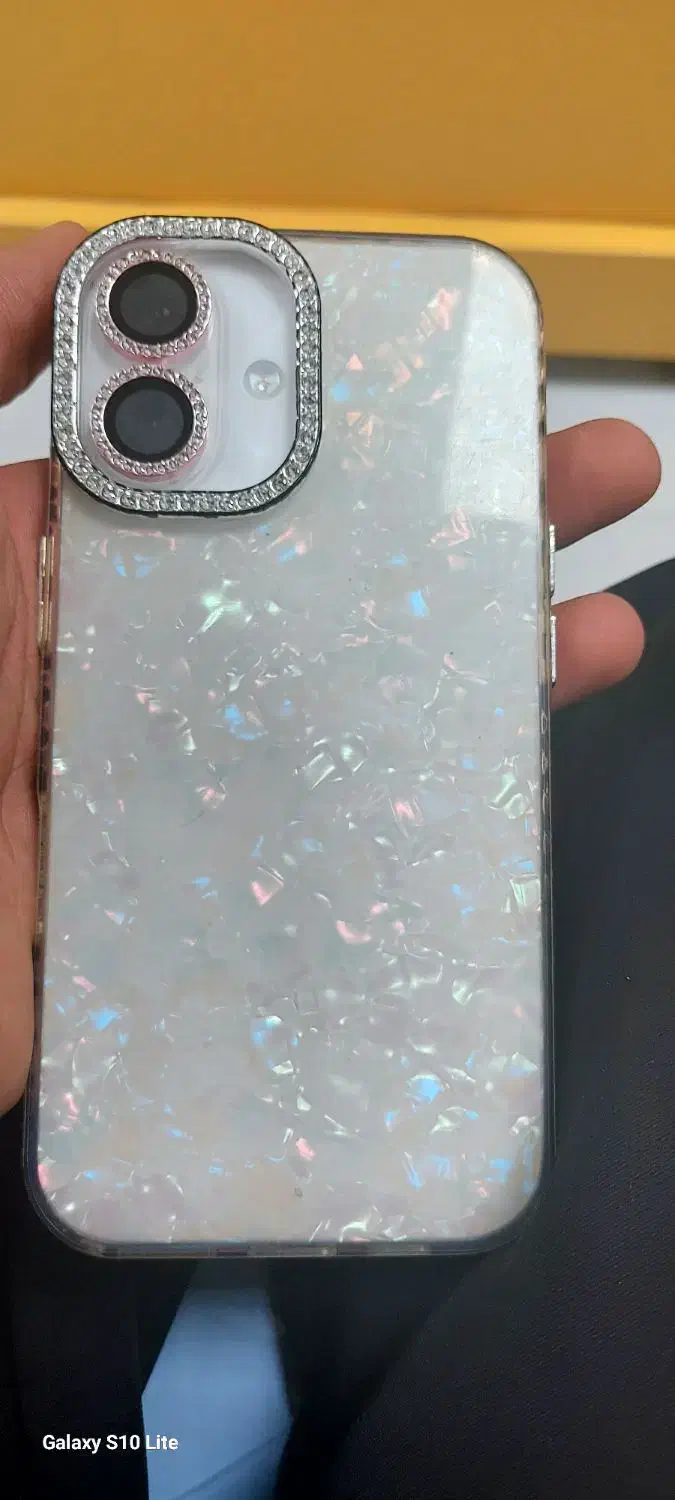 ایفون ۱۶ نرمال معاوضه هم دارم|موبایل|میناب, |دیوار