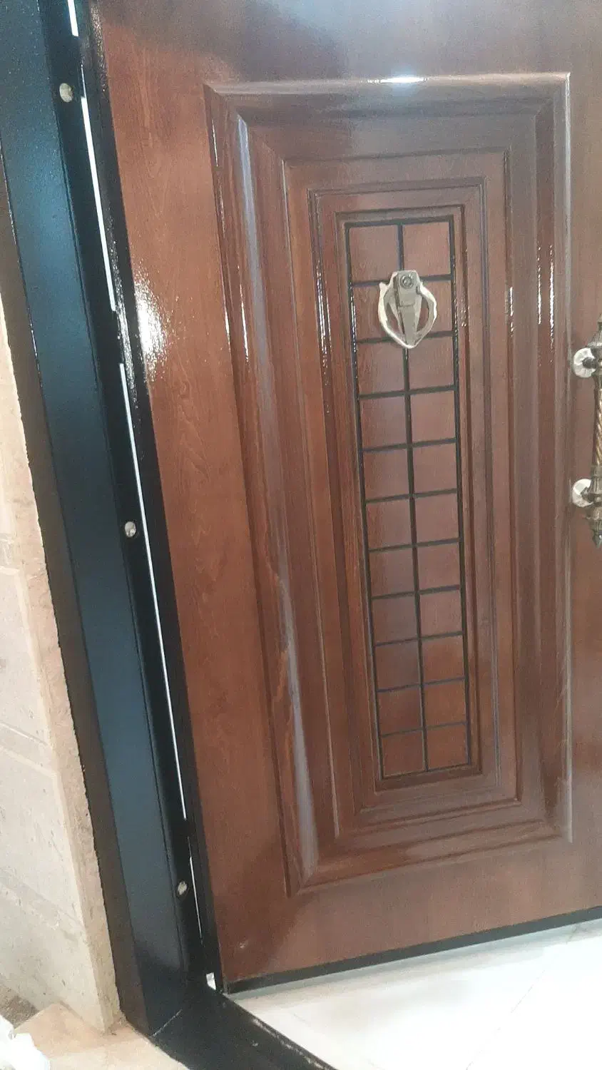 نقاشی ساختمان و رنگ آمیزی درب و پنجره|خدمات پیشه و مهارت|بوشهر, |دیوار