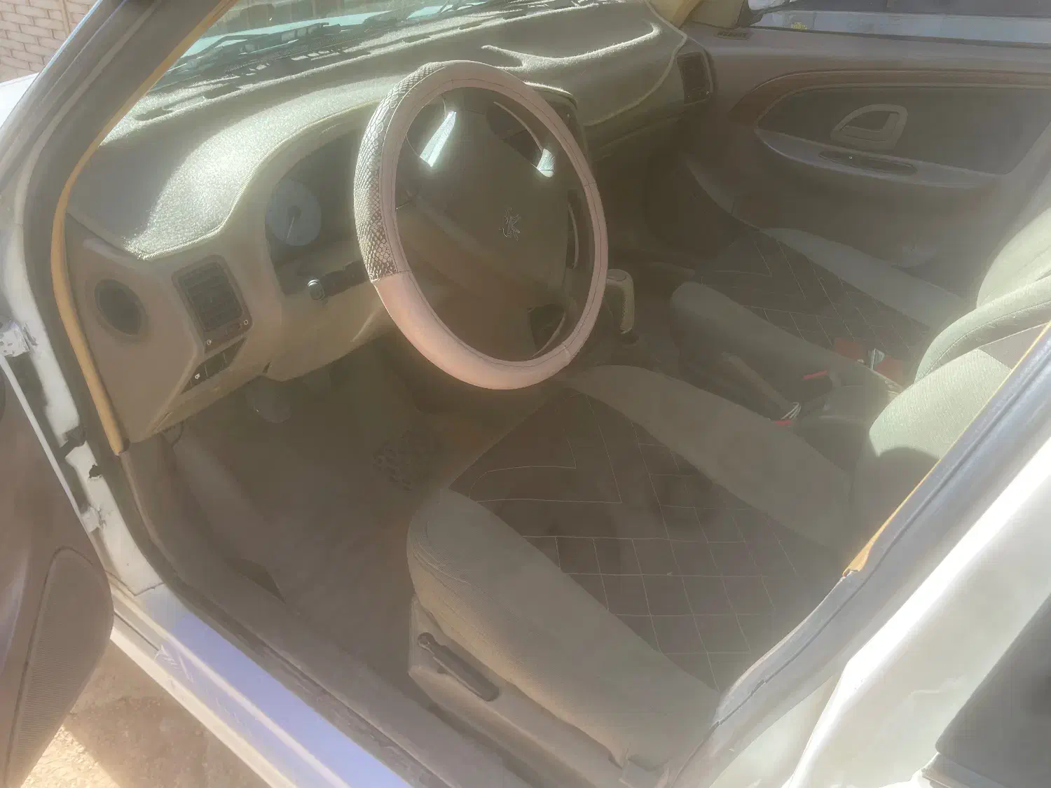 پژو پارس مدل ۹۳|خودرو سواری و وانت|شهرضا, |دیوار