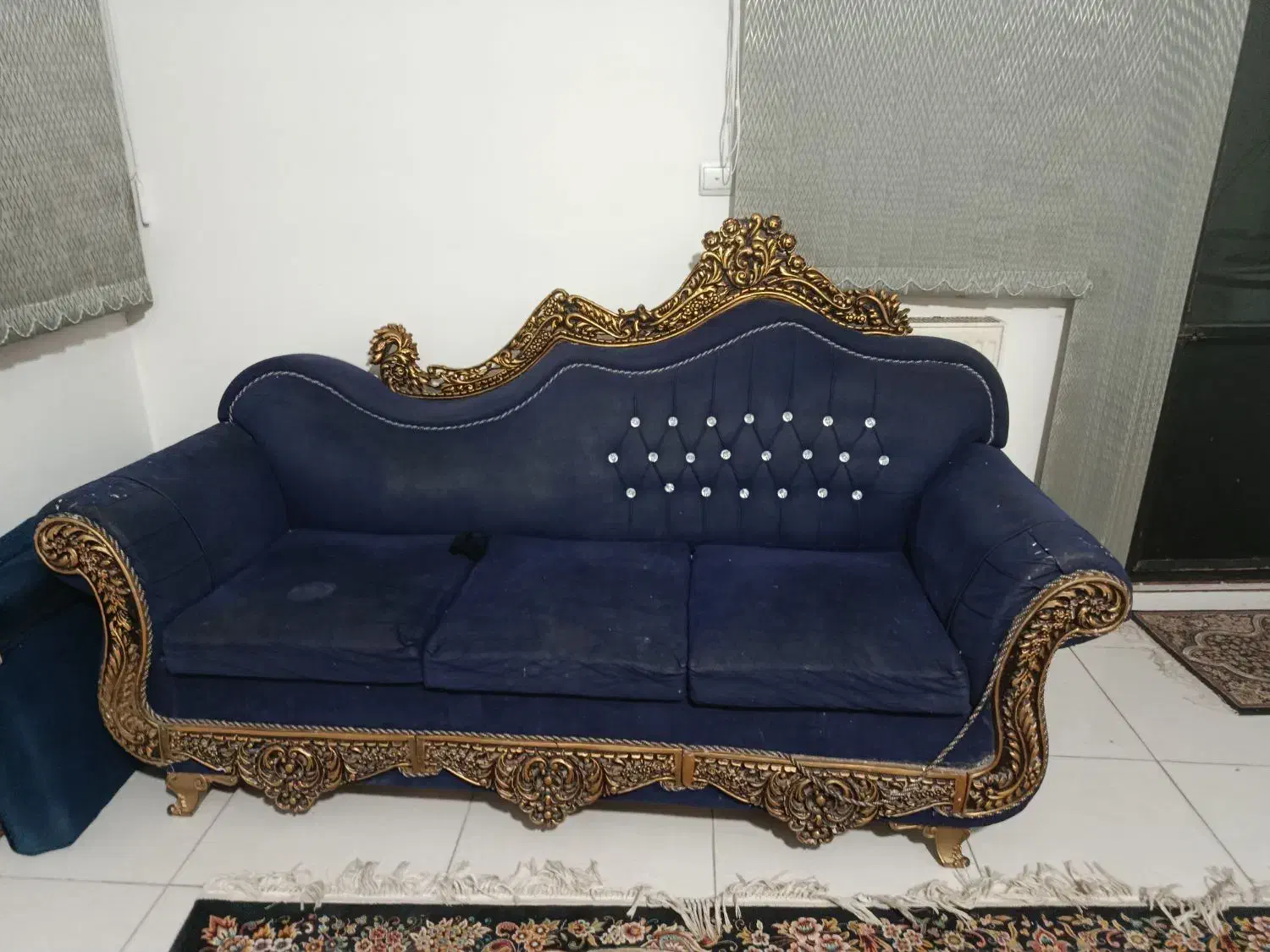 مبل|مبلمان خانگی و میز عسلی|صدرا-فارس, فاز ۲|دیوار