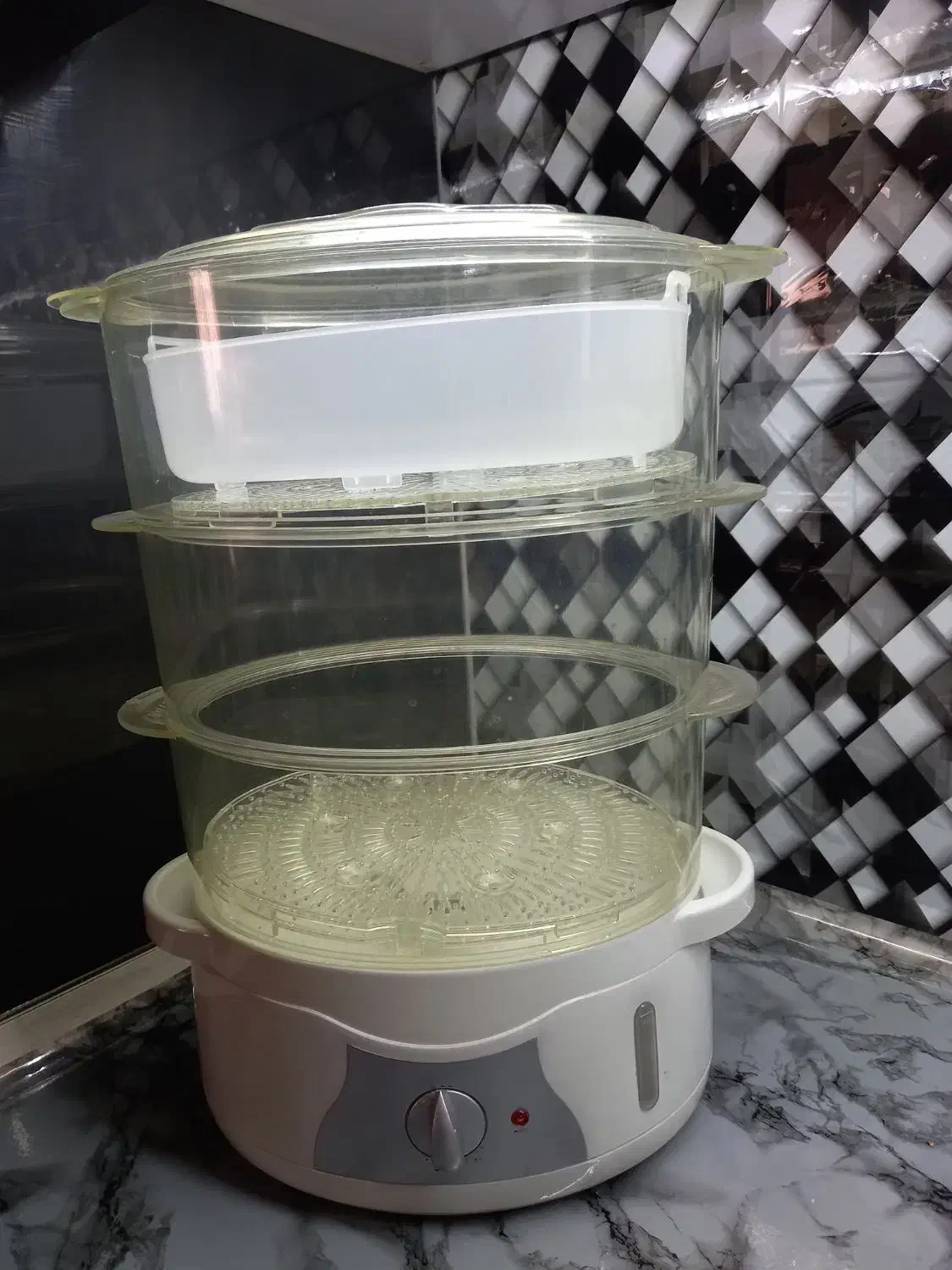 یک عددچرخ گوشت،یک عددسرخ کن،یک عددبخارپز|سایر لوازم برقی|پردیس, فاز ۴|دیوار