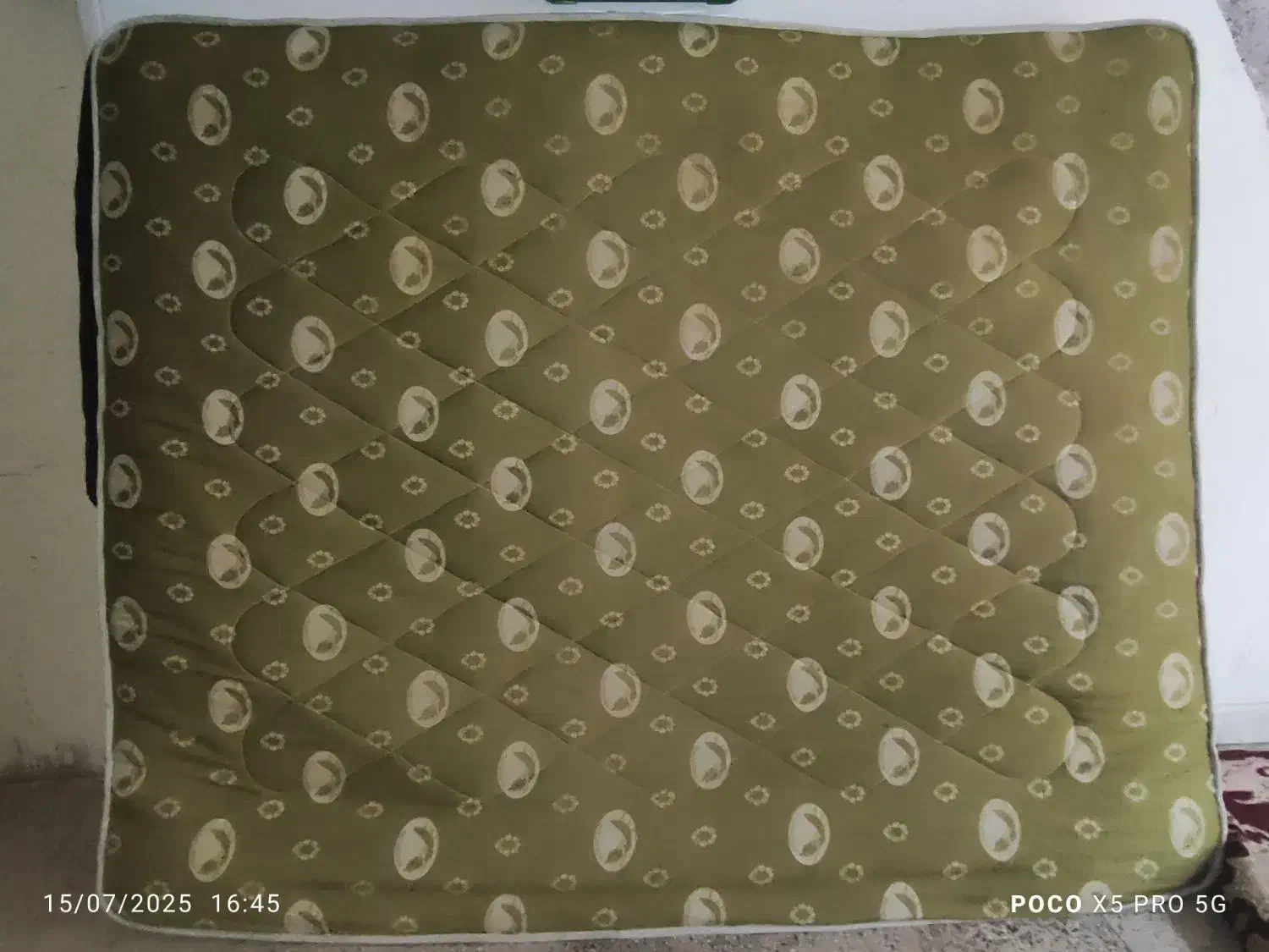 (تشک) تختخواب|تشک تختخواب|بومهن, |دیوار