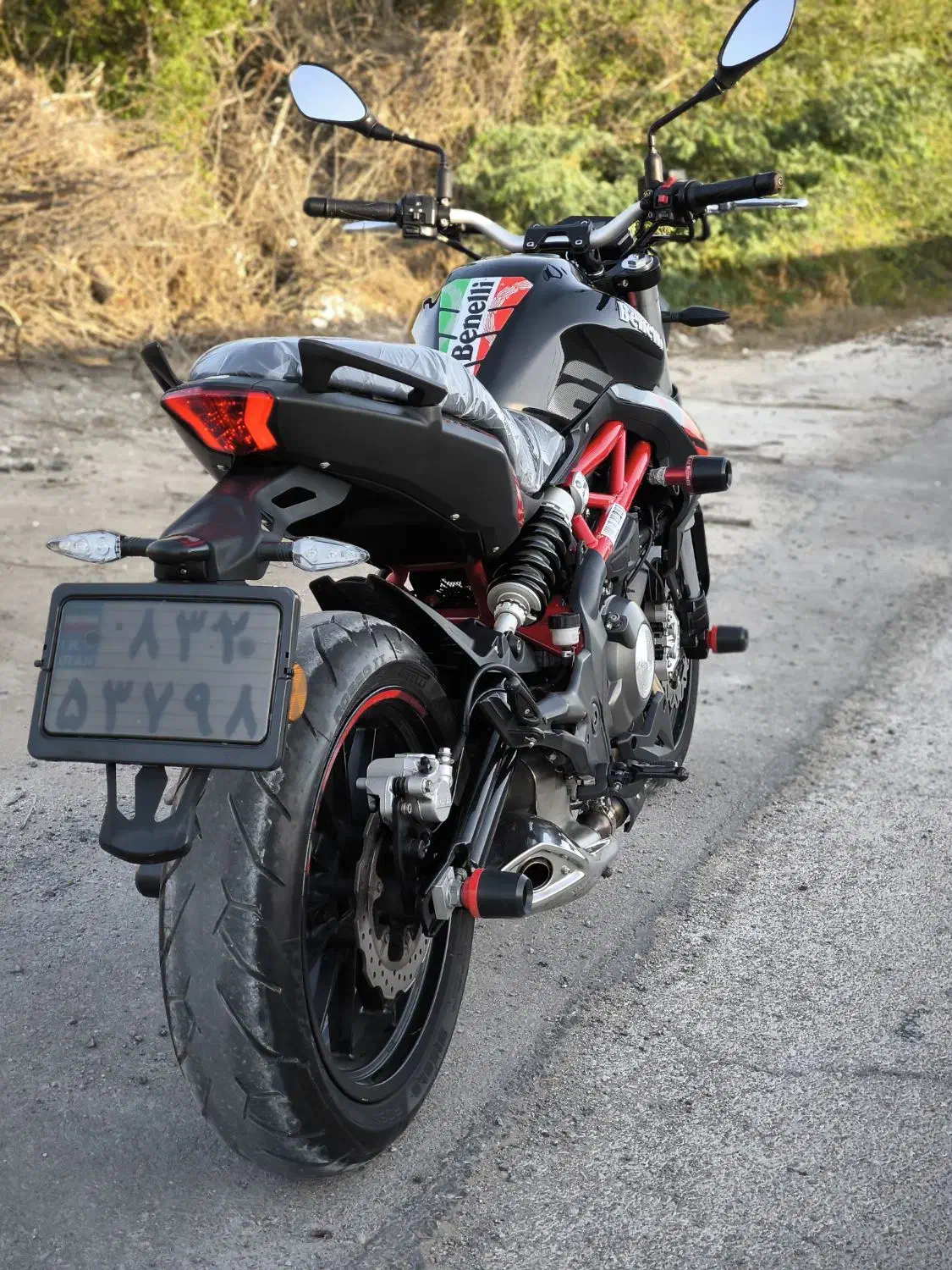 بنلی ۳۰۰ جفت سیلندر|موتورسیکلت|بوشهر, |دیوار