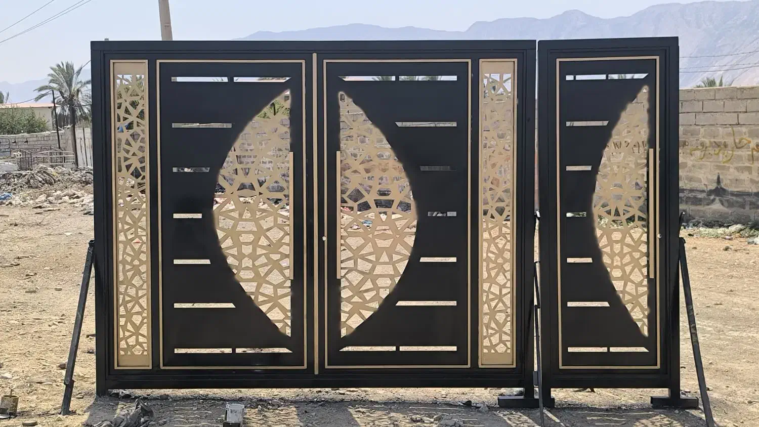 به یک نفر استادکار ماهر درب و پنجره ساز نیازمندیم|استخدام صنعتی، فنی، مهندسی|کازرون, |دیوار