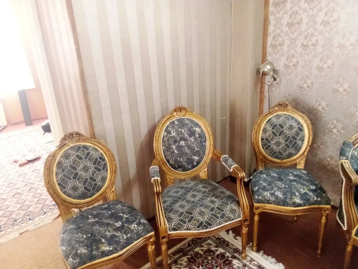 مبل سلطنتی فرحی|مبلمان خانگی و میز عسلی|گلبهار, نوبهار|دیوار