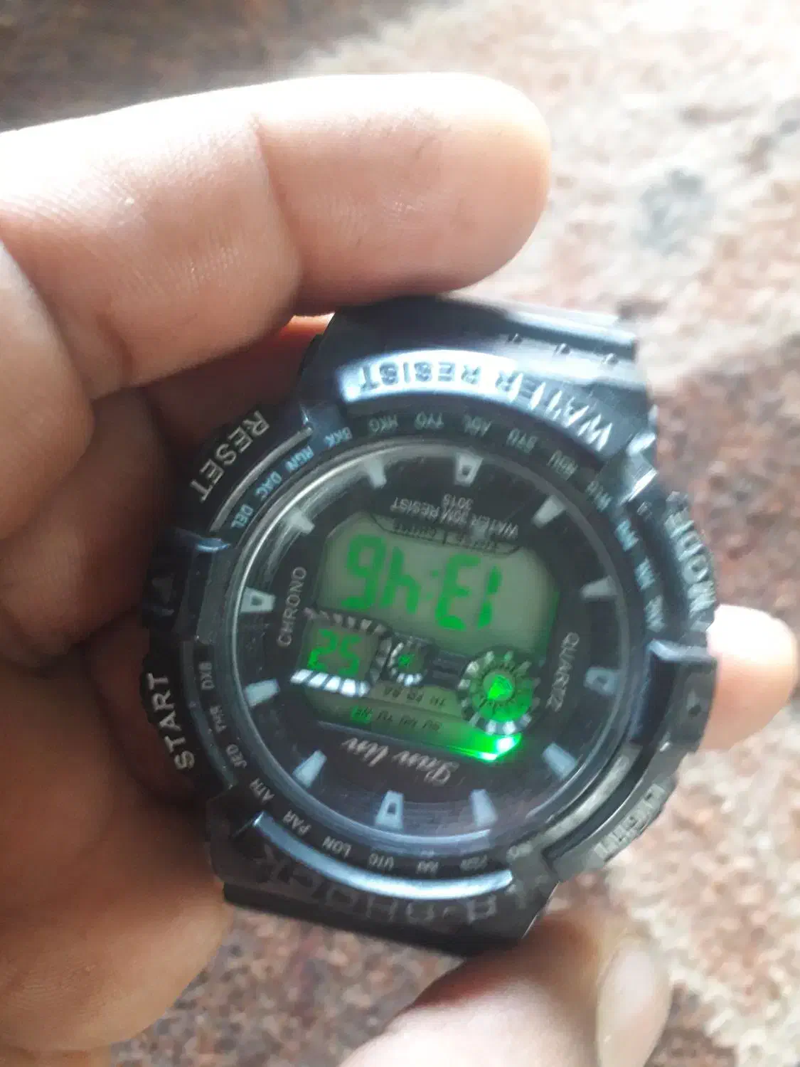 ساعت درجه یک این ۳سال باطری پلمپ خودش روش هست|ساعت|دهلران, |دیوار