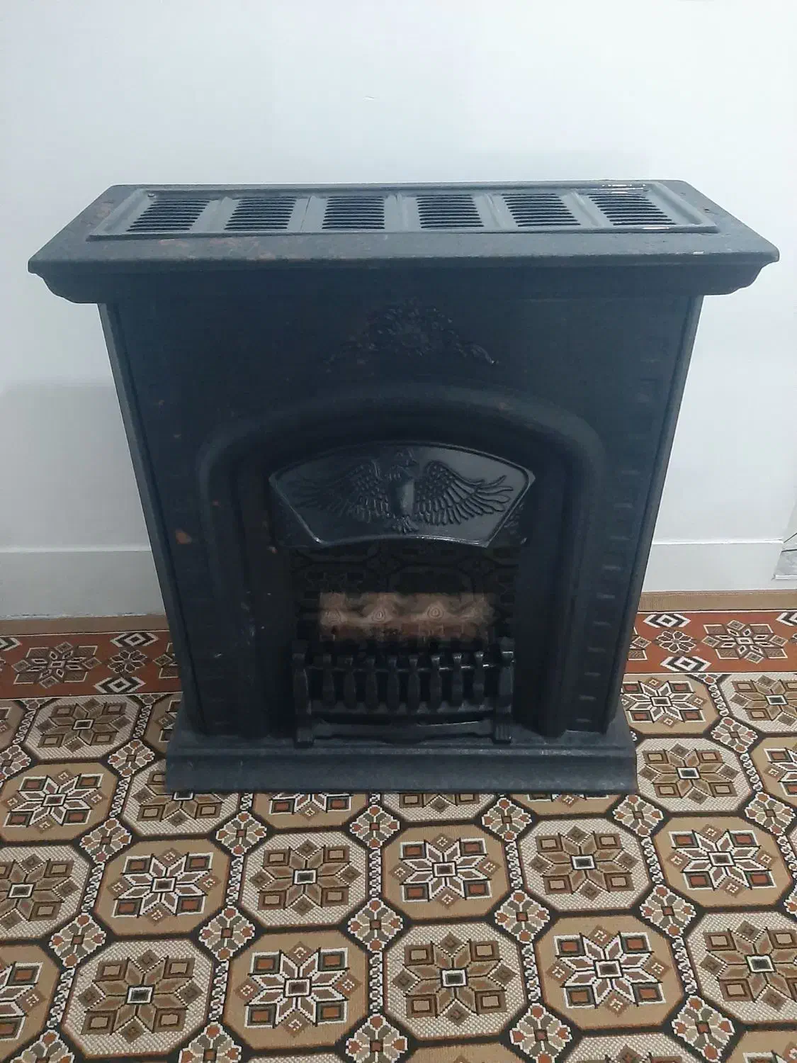 بخاری سالم تازه سرویس شده|بخاری، هیتر، شومینه|پارس‌آباد, |دیوار