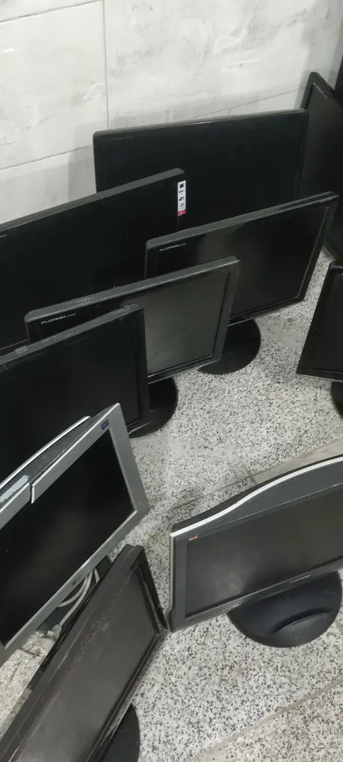 مانیتور|قطعات و لوازم جانبی رایانه|خمینی‌شهر, |دیوار