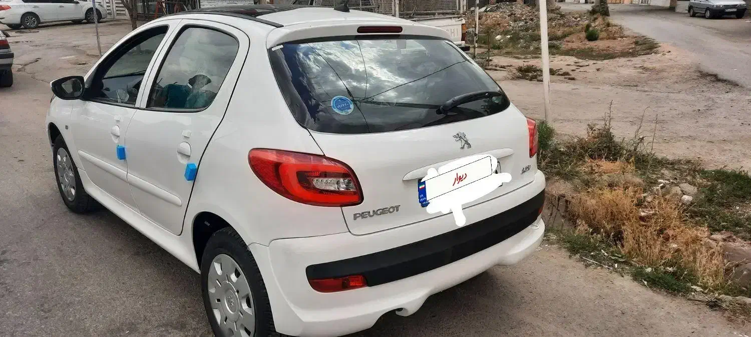 فروش خودروصفرکیلومتر|خودرو سواری و وانت|قروه, |دیوار