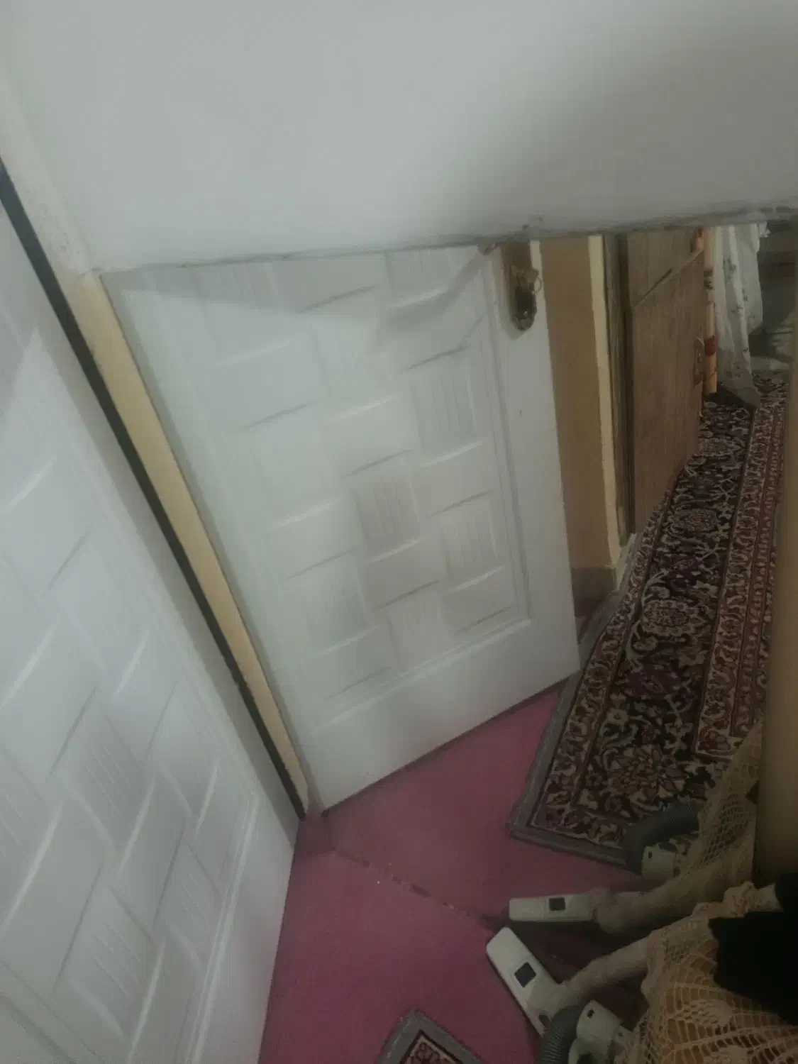 آینه|آینه|خمینی‌شهر, |دیوار