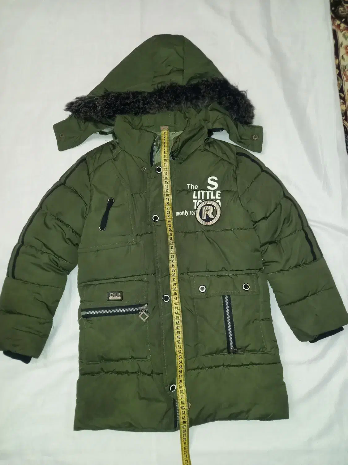 کابشن و چند لباس|لباس|تنکابن, |دیوار