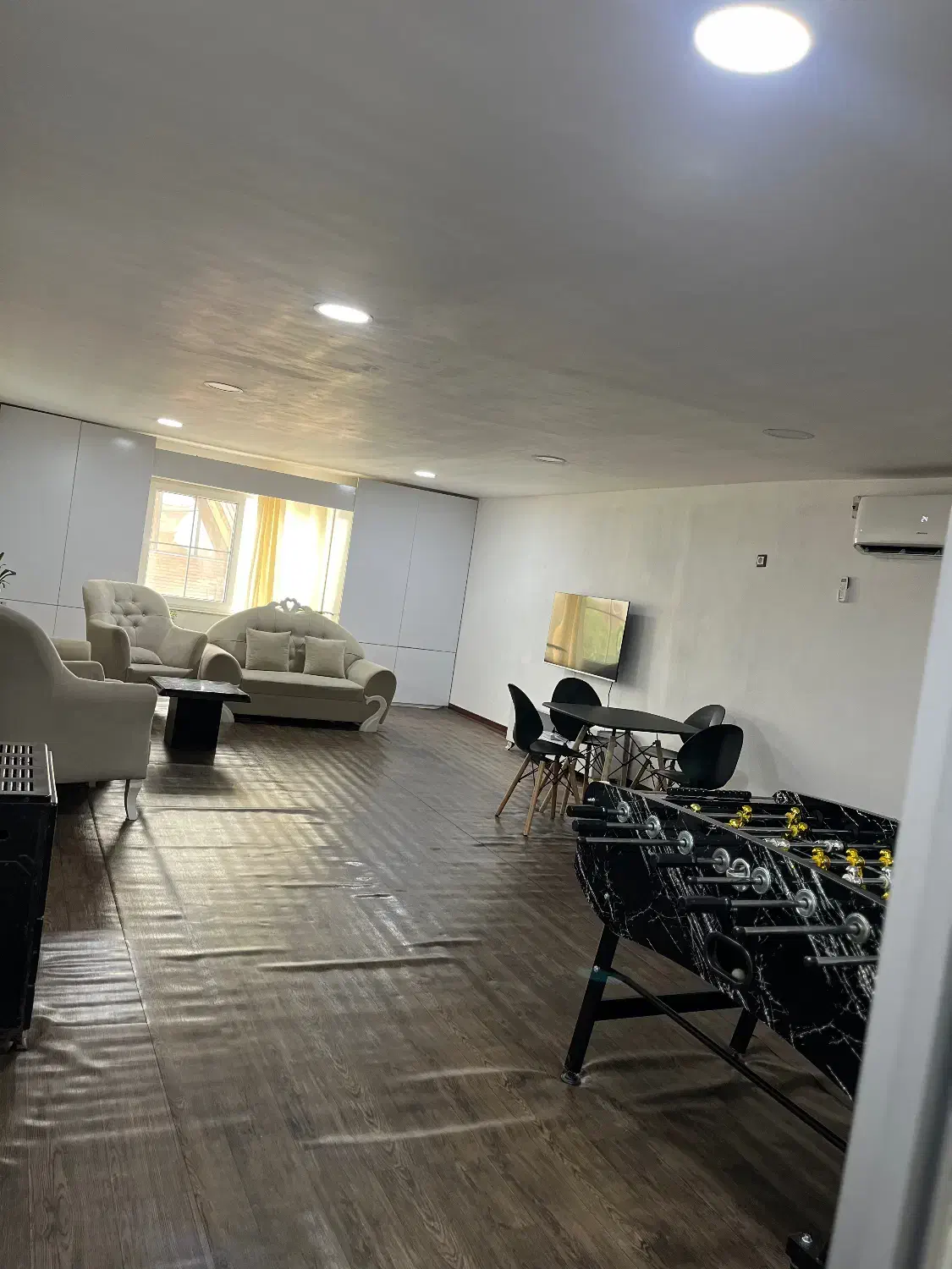 اجاره ویلا استخردار به همراه جکوزی|اجارهٔ کوتاهمدت ویلا و باغ|بندر انزلی, دهکده ساحلی|دیوار