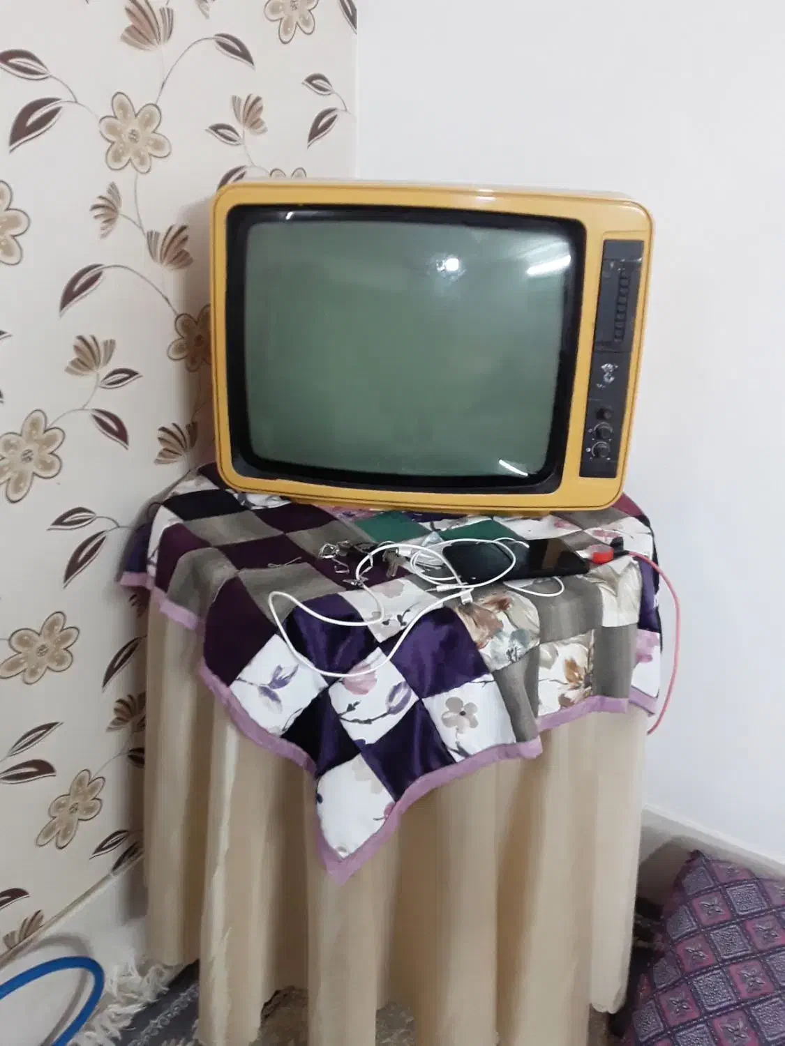 تلویزیون قدیمی|تلویزیون و پروژکتور|سبزوار, توحیدشهر|دیوار