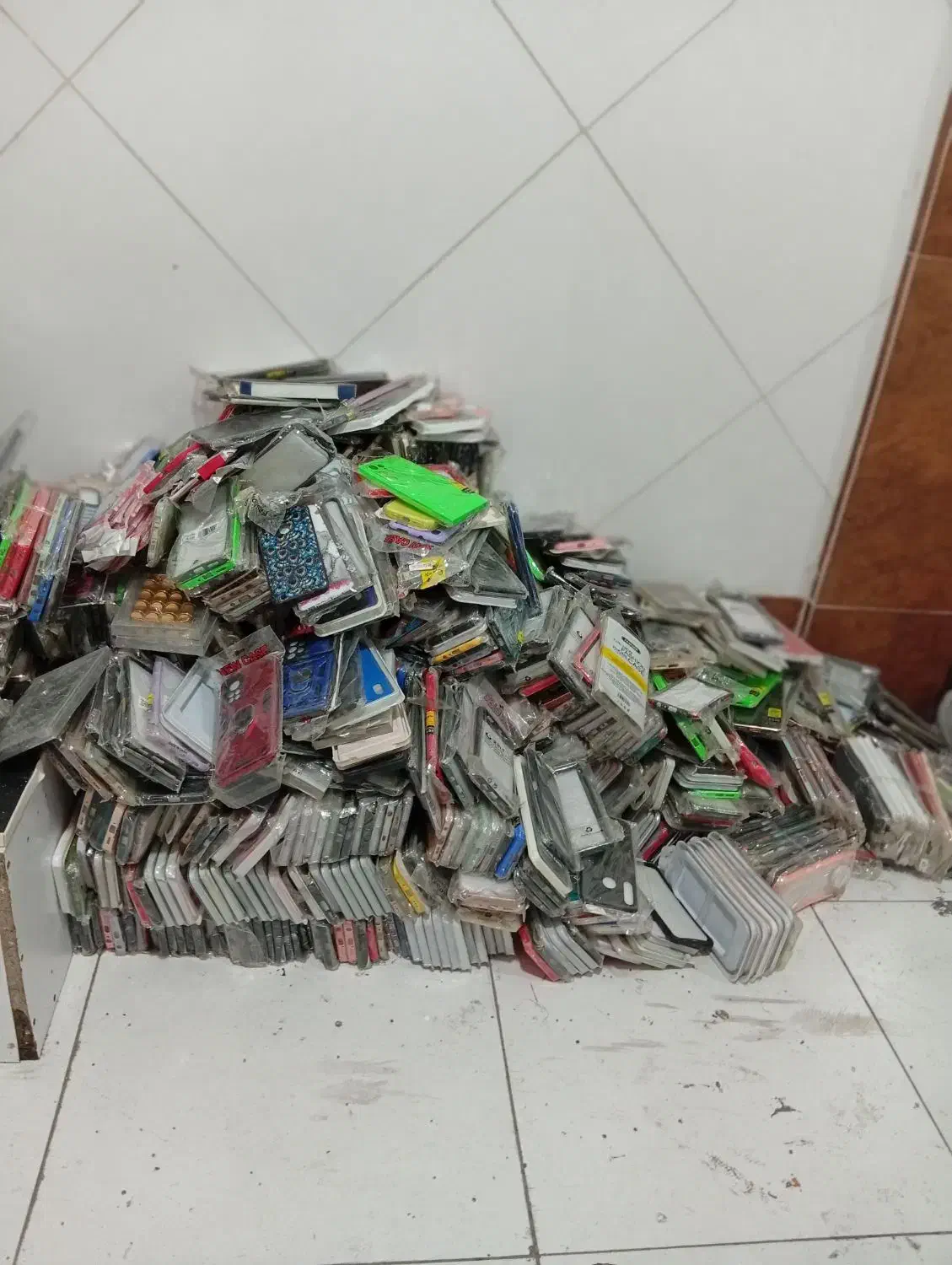 قاب گوشی بروز|لوازم جانبی موبایل و تبلت|قلعه نو, |دیوار