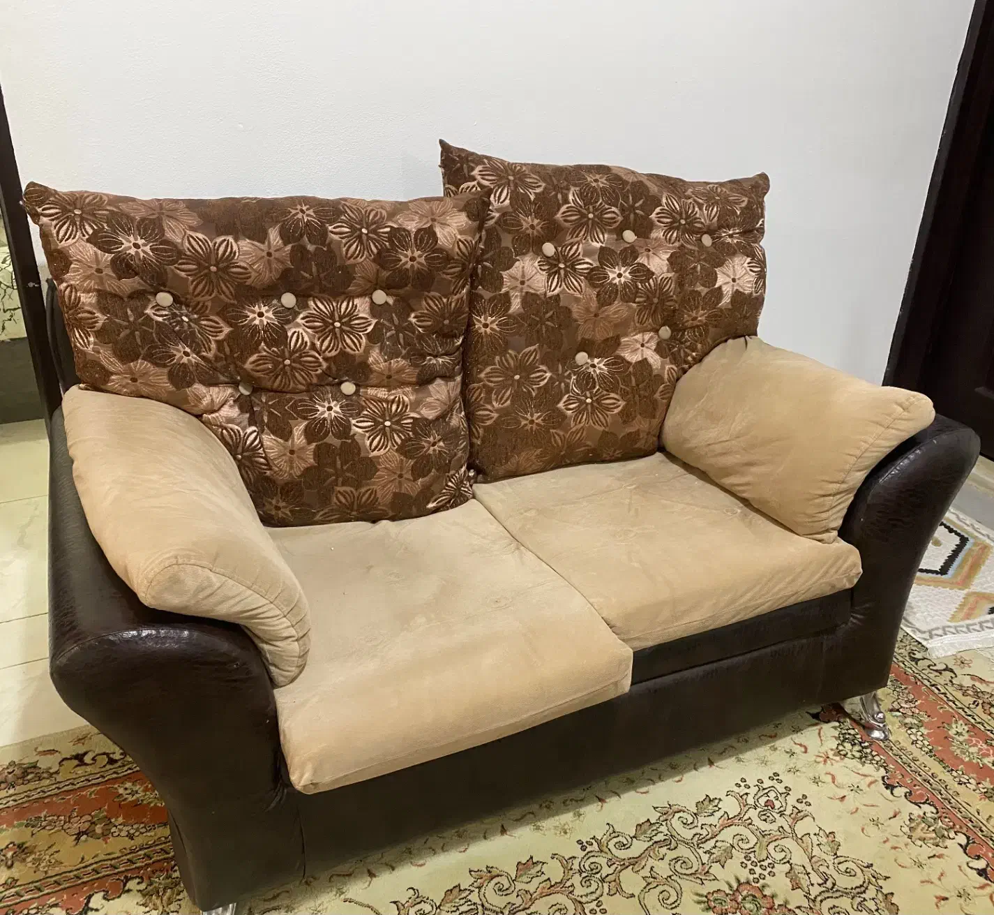 مبل ، راحتی ۷ نفره چرم فوری|مبلمان خانگی و میز عسلی|چمستان, |دیوار