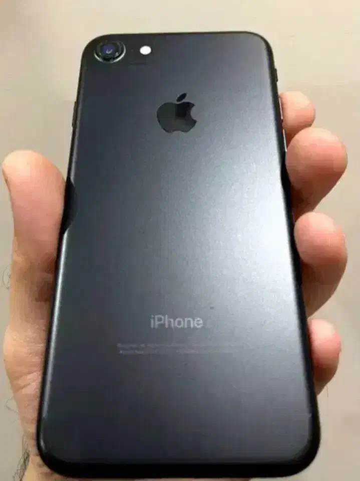 گوشی آیفون 7 فروش فوری|موبایل|رشت, شهرک آیت الله منتظری|دیوار