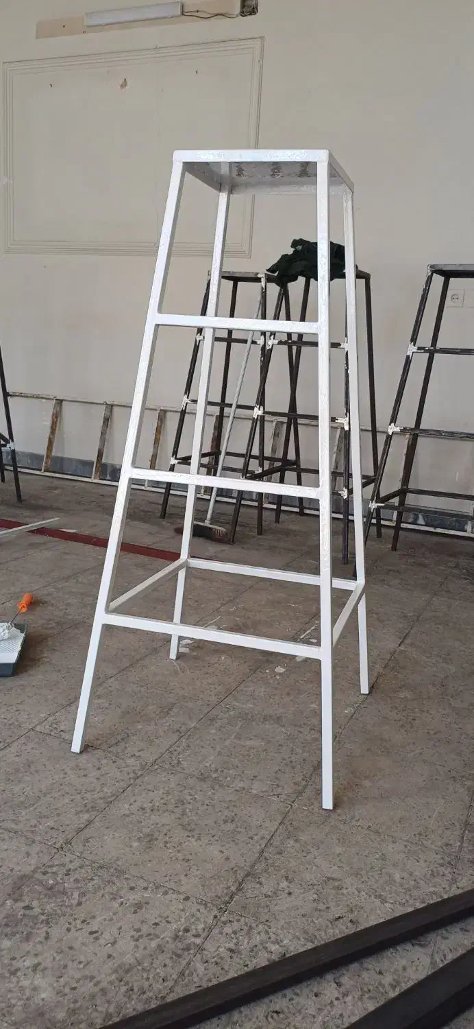 چهارپایه|صندلی و نیمکت|شیراز, شهدای شهرک سعدی|دیوار