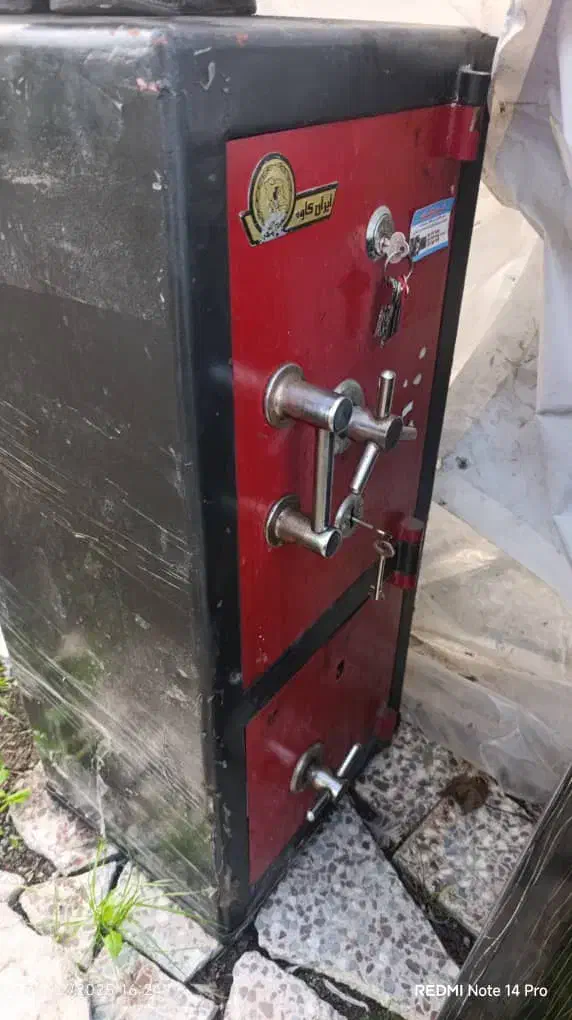 گاوصندوق|ابزارآلات|رشت, پل تالشان|دیوار