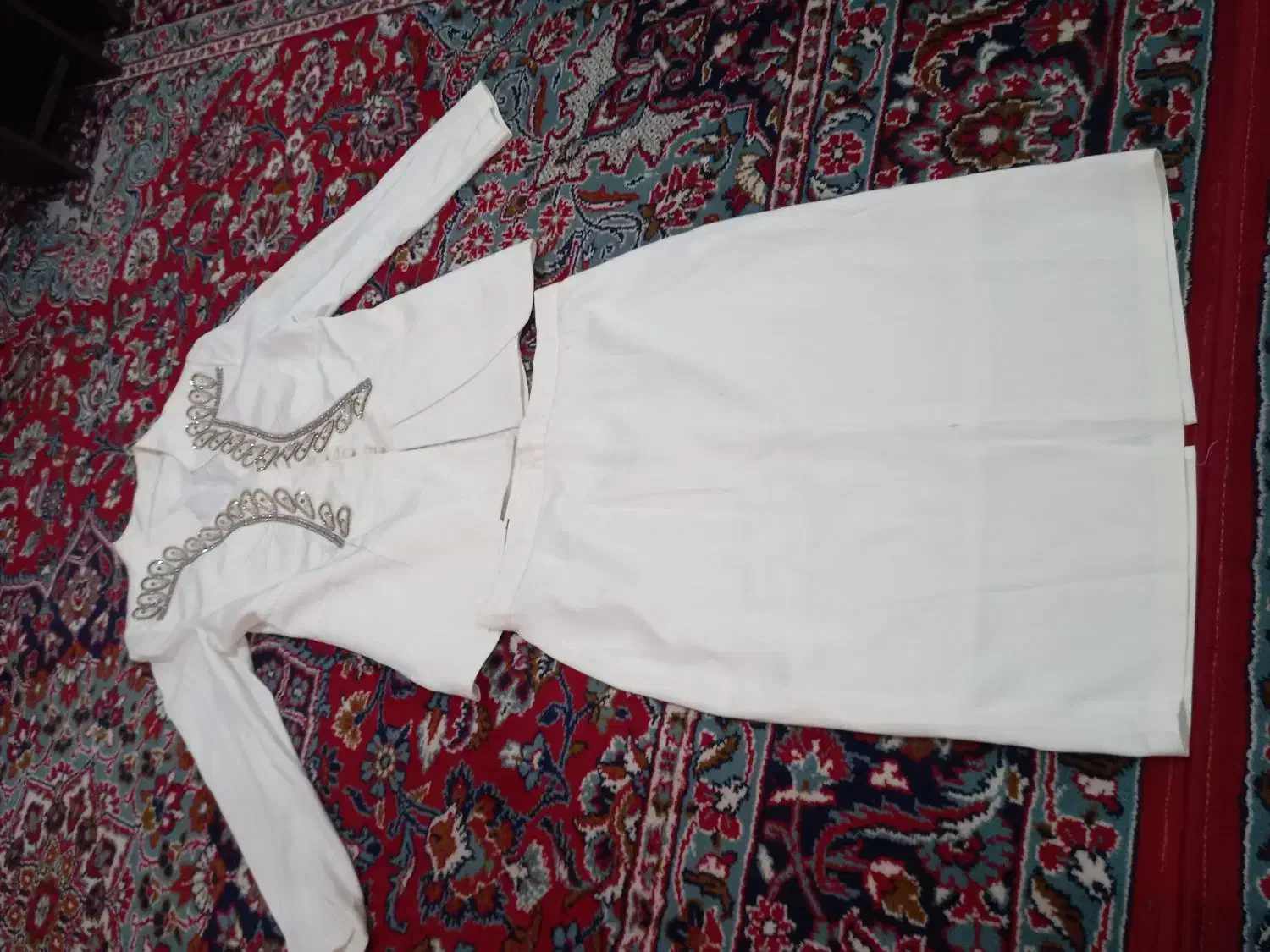 کت ودامن مجلسی|لباس|لاهیجان, آهندان|دیوار