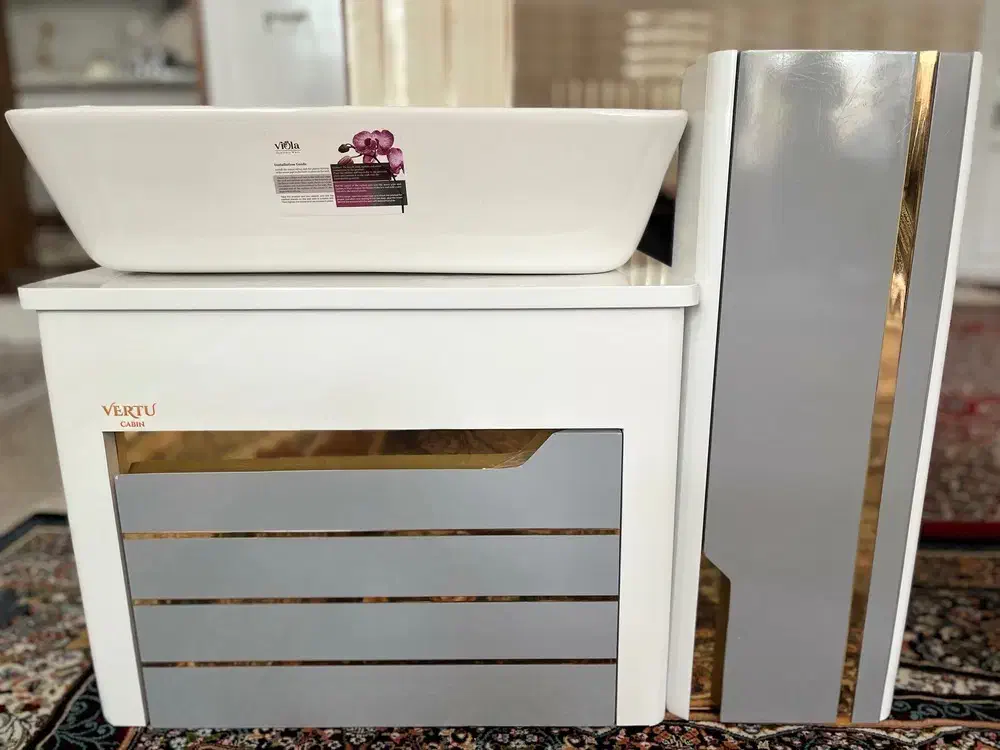 روشویی کابینتی وآینه به قیمت اقتصادی|لوازم سرویس بهداشتی|سیرجان, |دیوار