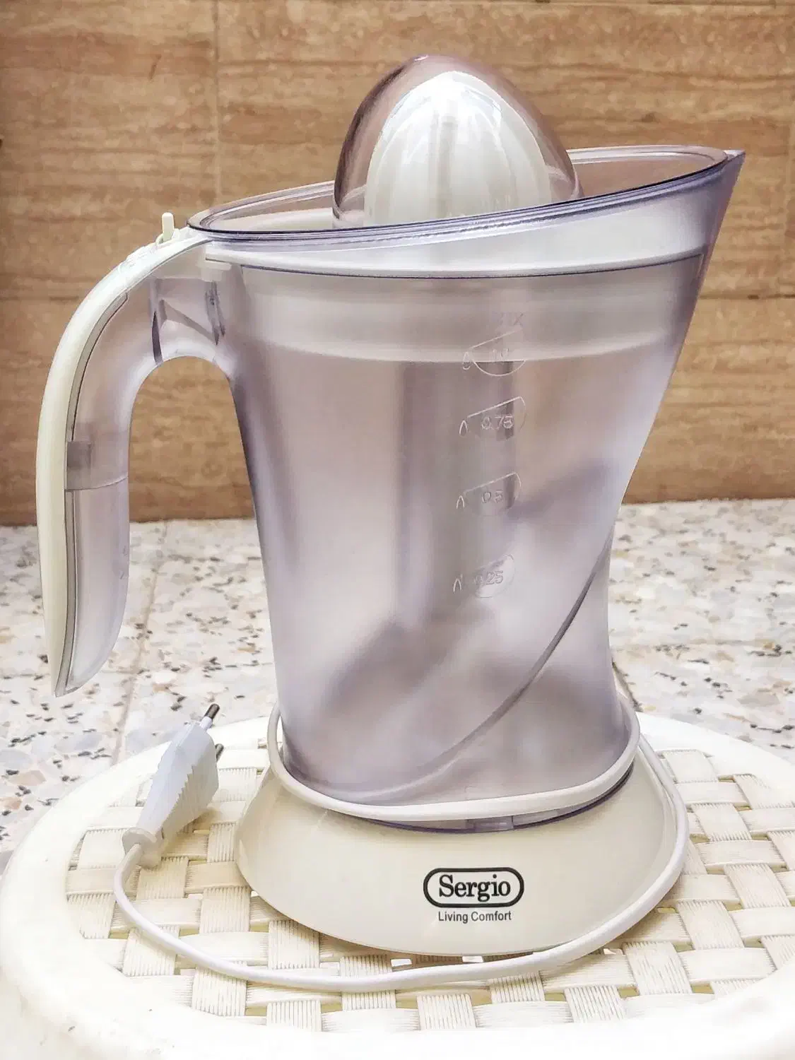 آب مرکبات گیری برقی سرجیو (Sergio)|آبمیوه‌گیر و آب‌مرکبات‌گیر|اصفهان, ملک‌شهر|دیوار