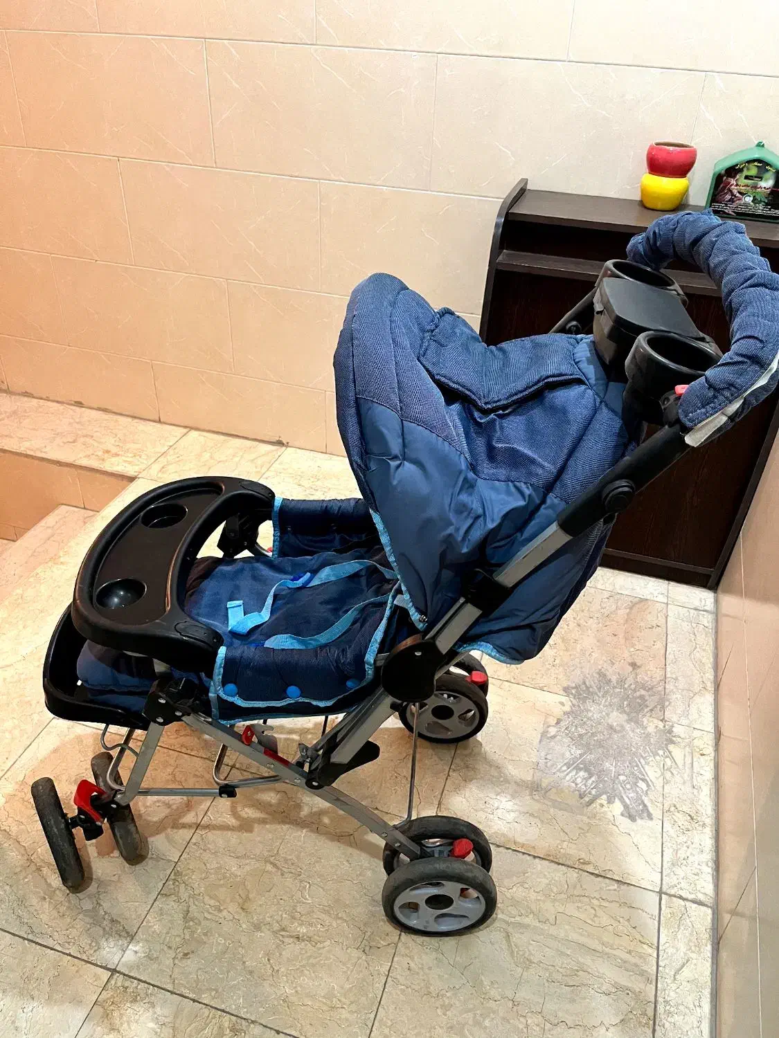 کالسکه در حد نو|کالسکه و لوازم جانبی|کرج, مصباح|دیوار