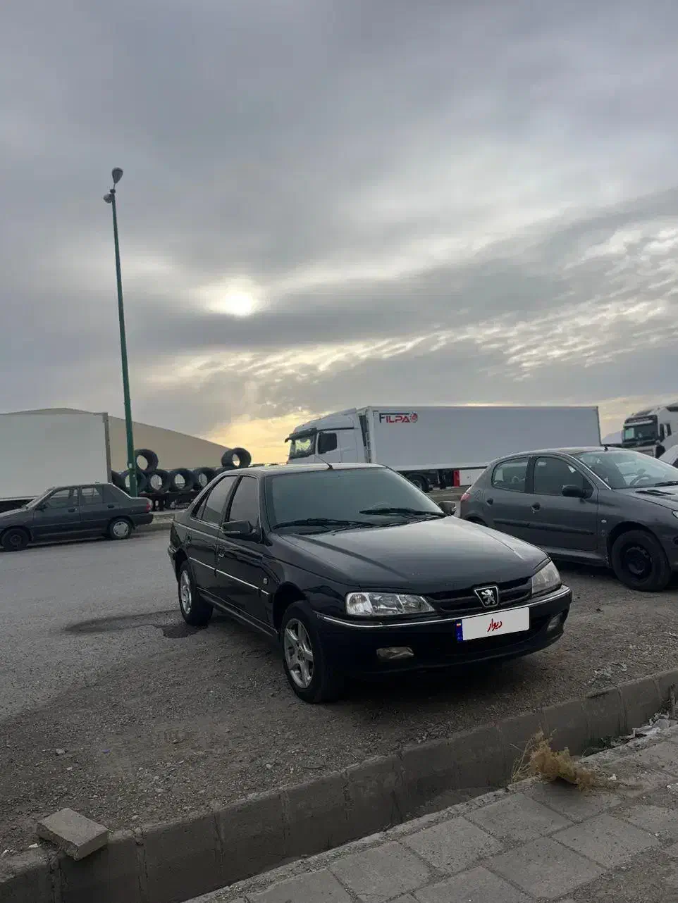 پژو پارس مدل ۹۳ اتاق تعویض|خودرو سواری و وانت|ماکو, |دیوار