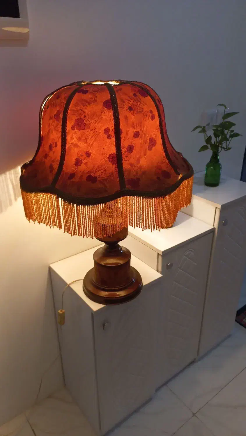 آباژور کنار تختی (مبلی)|لوستر و چراغ آویز|علی‌آباد کتول, |دیوار