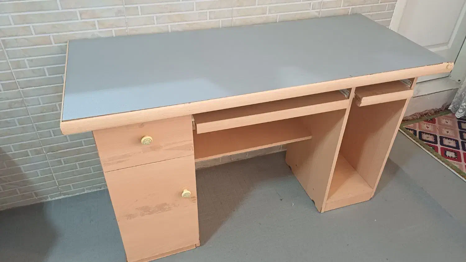 میز کامپیوتر|میز تحریر و کامپیوتر|هشتگرد, شهرک راه آهن|دیوار