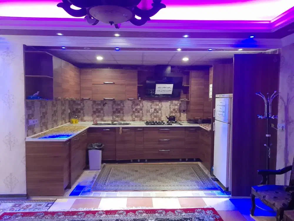 منزل مبله|اجارهٔ کوتاه‌مدت آپارتمان و سوئیت|شیراز, ریاستی|دیوار