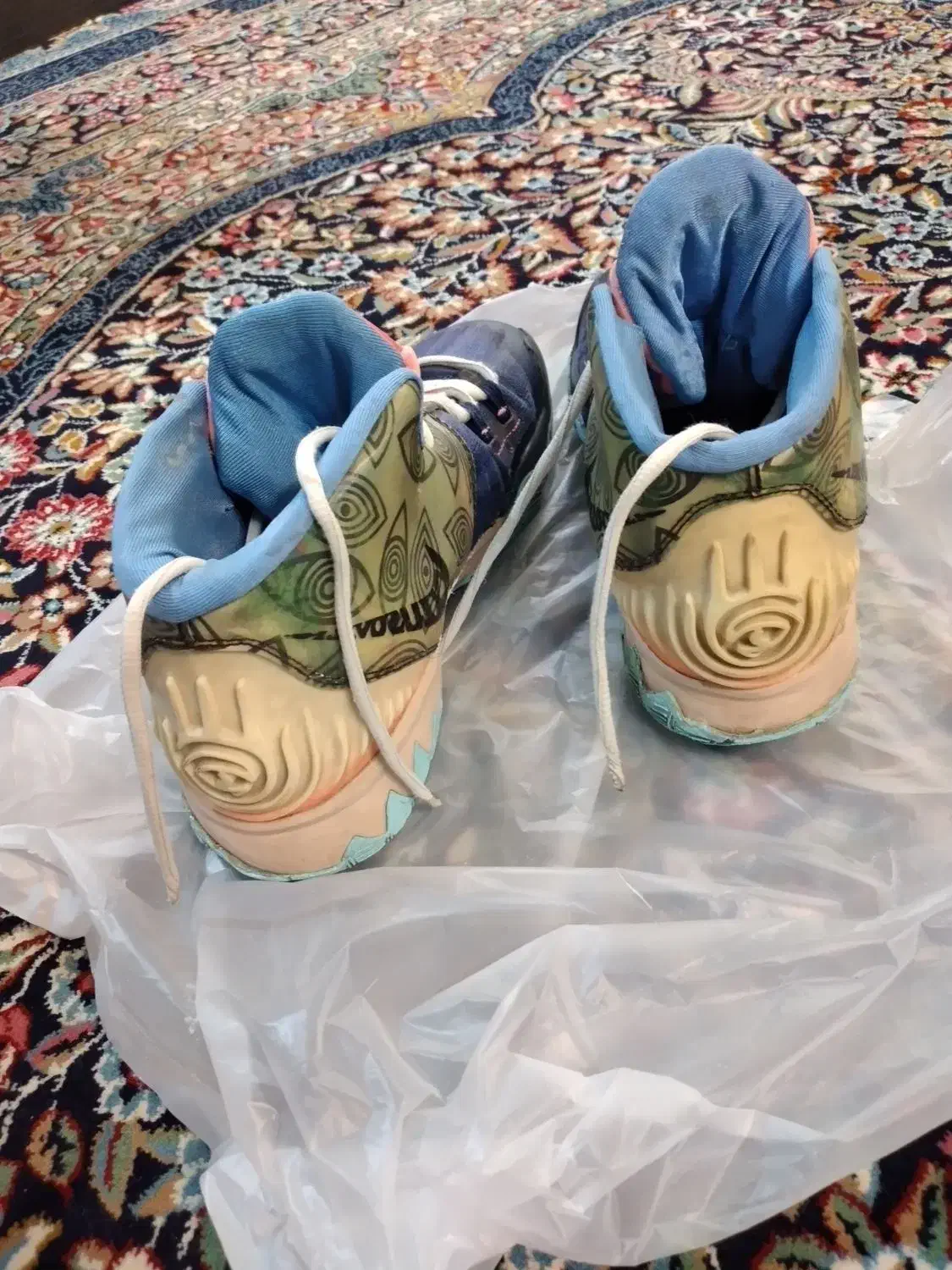 کفش لبروین با طرح خاص و اورجینال ویتنامی سایز۴۲،۴۱|کیف، کفش، کمربند|قم, پردیسان|دیوار