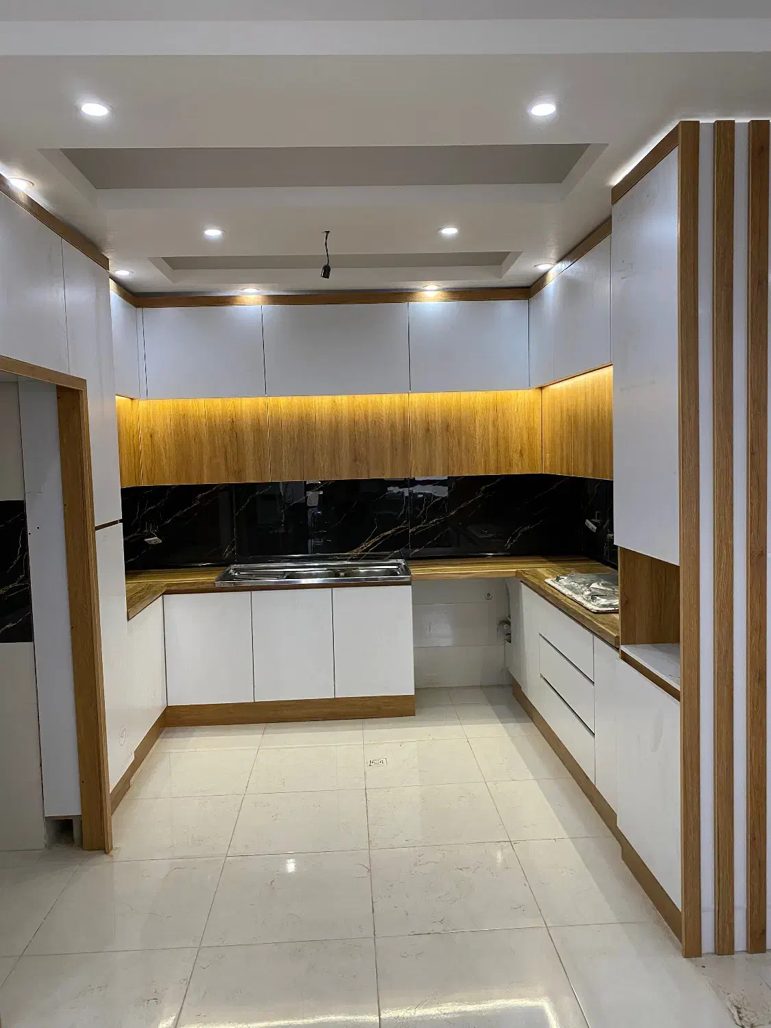 کابینت ام دی اف های گلاس تحویل آبان اقساط|مصالح و تجهیزات ساختمان|کرج, شهرک بنفشه|دیوار