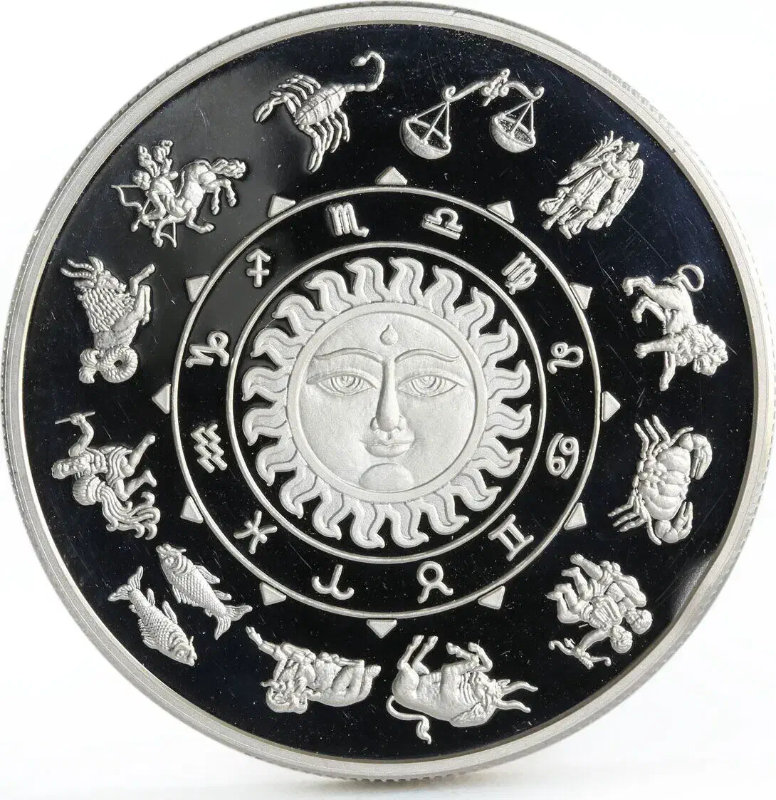 سکه یاد بود ۹۰۰۰ ریال کامبوج|کلکسیون سکه، تمبر، اسکناس|شیراز, خلیلی|دیوار