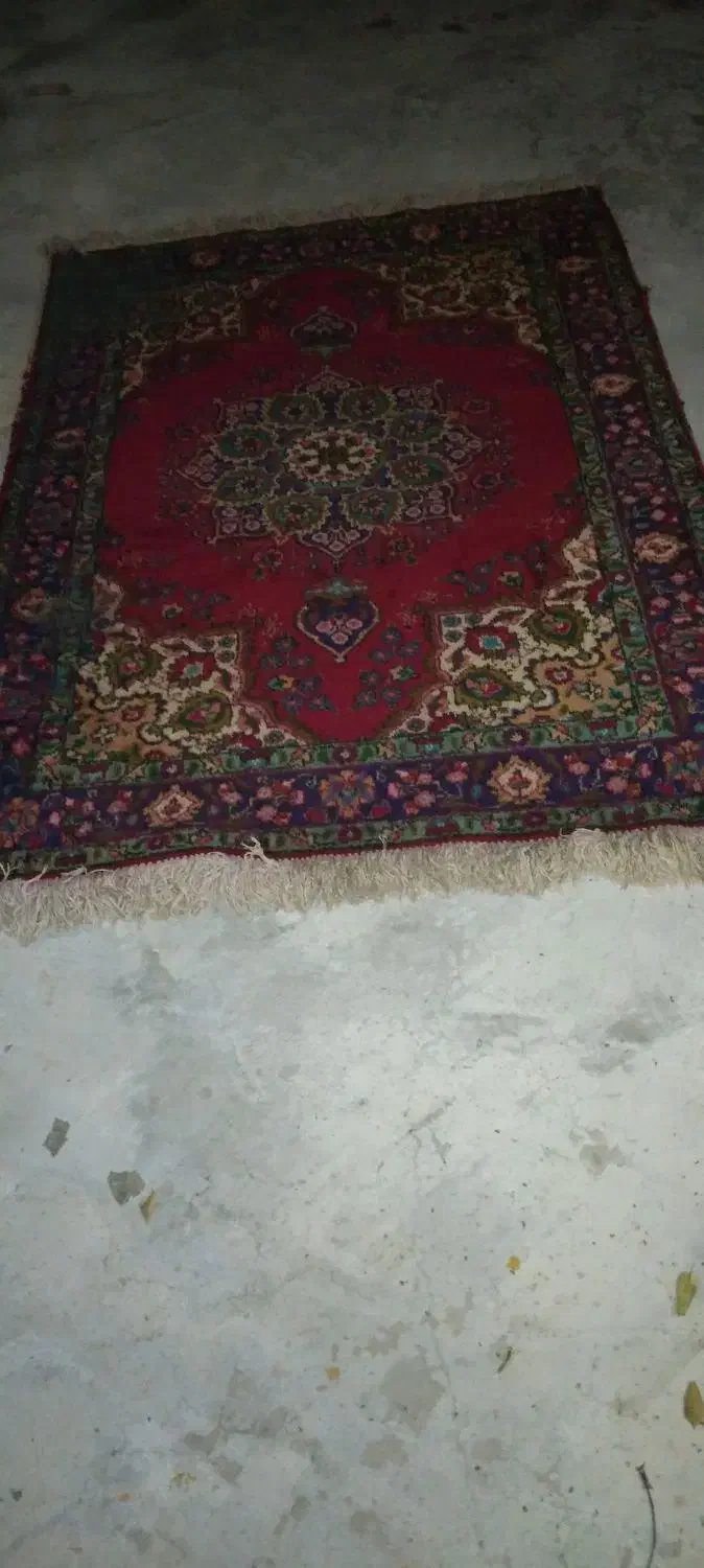 فرش کهنه دست باف قدیمی|فرش|بندر انزلی, ساحل قو|دیوار