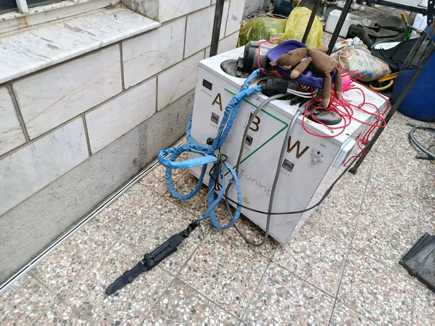 فانتا کروم پاش اتوماتیک در حد نو|ماشین‌آلات صنعتی|اندیشه, اندیشه فاز ۲|دیوار