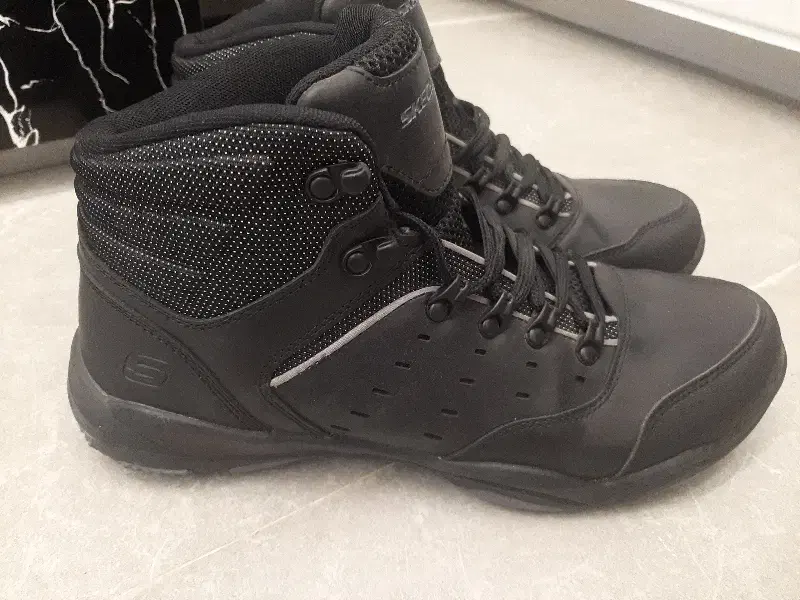 نیم بوت اورجینال اسکیچرز|کیف، کفش، کمربند|همدان, |دیوار