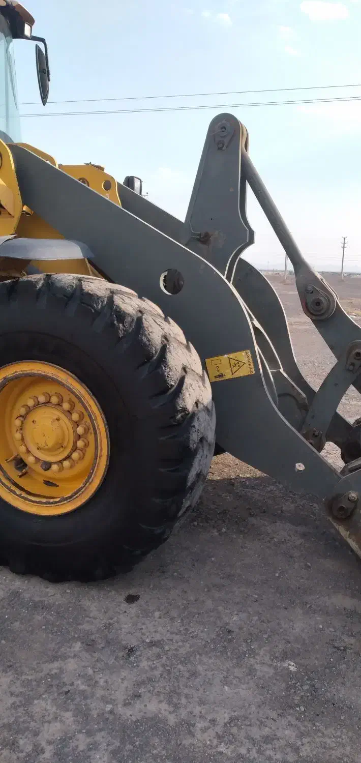 لودر ال ۹۰ مدل ۲۰۰۷|خودرو سنگین|ورزنه, |دیوار