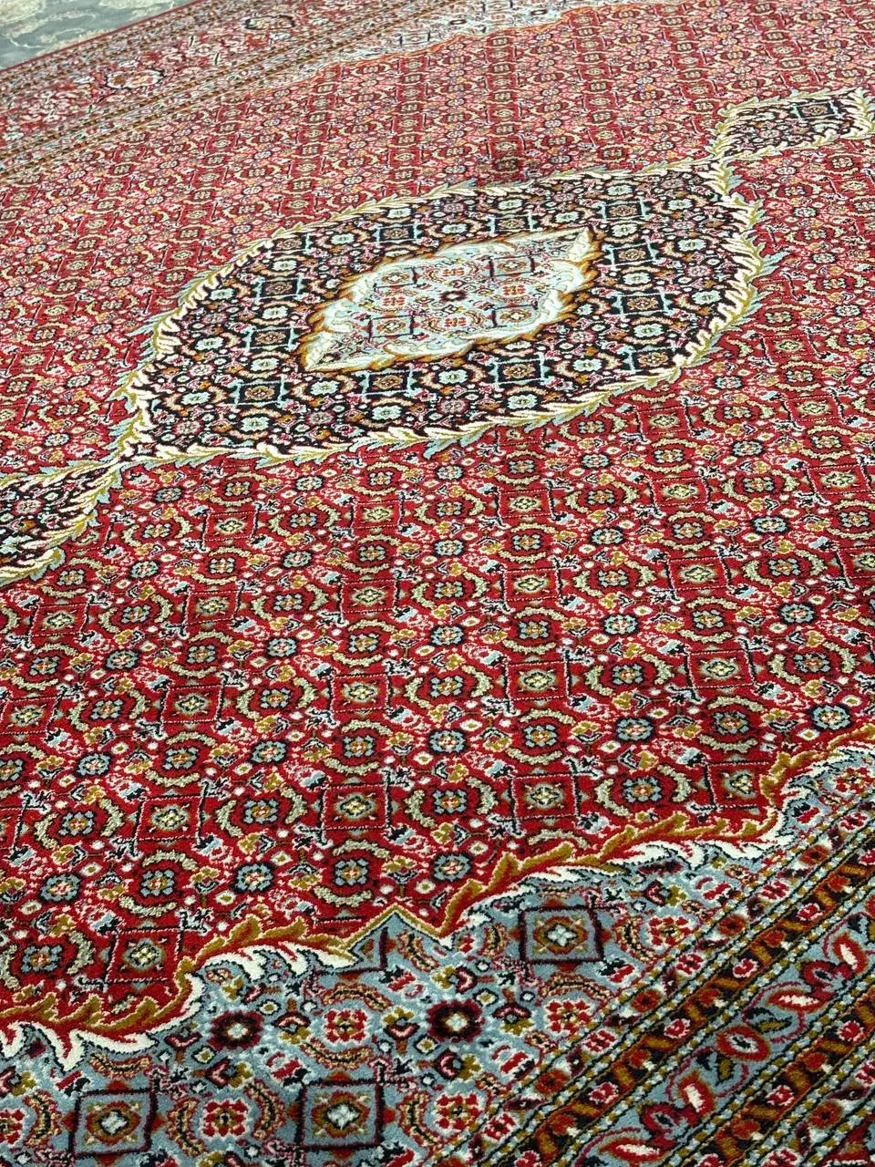 فرش ۱۲ متری تمیز در حد نو|فرش|کوهدشت, |دیوار