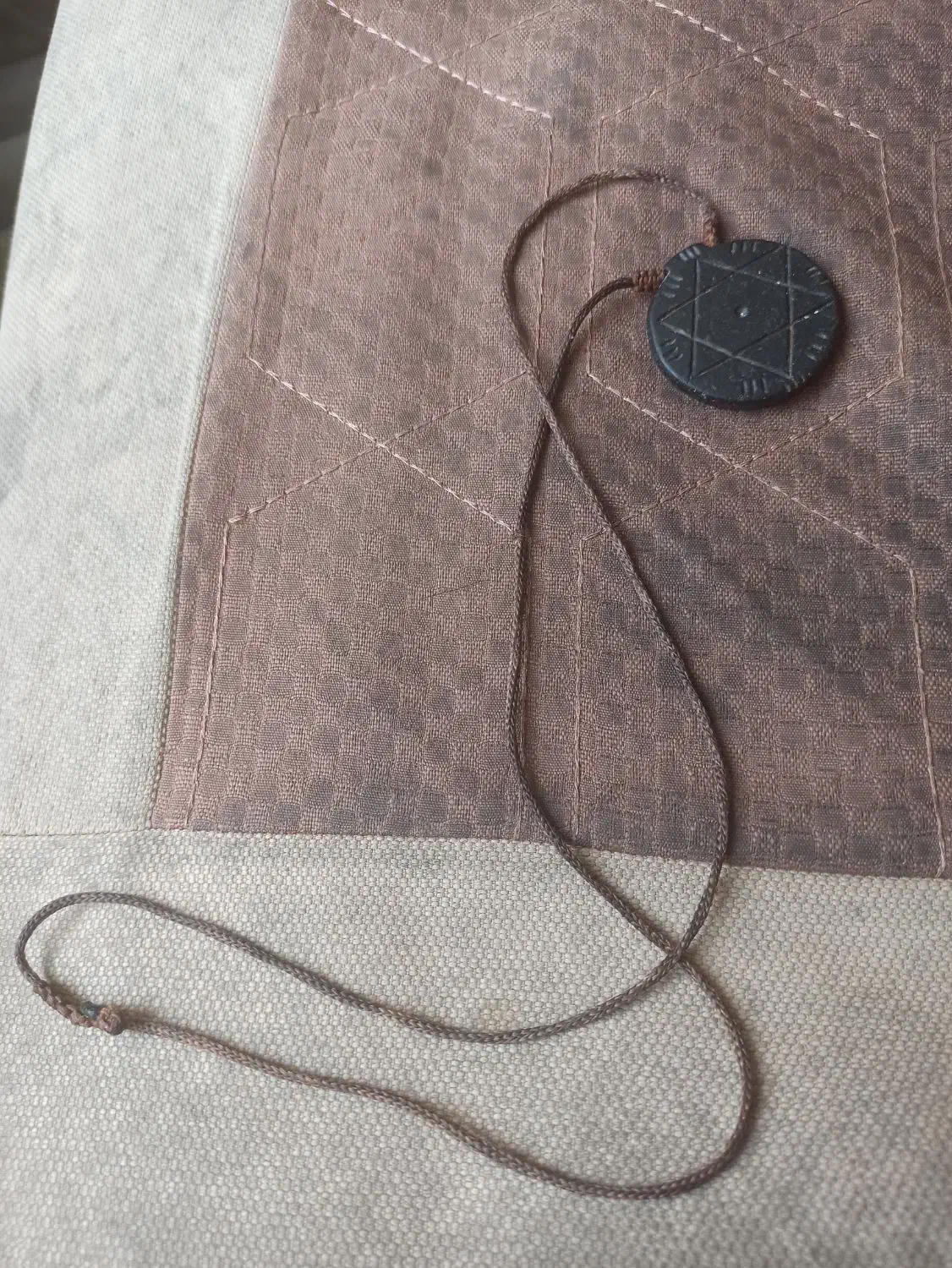 هبهاب جامد|جواهرات|اصفهان, باغ گلها|دیوار